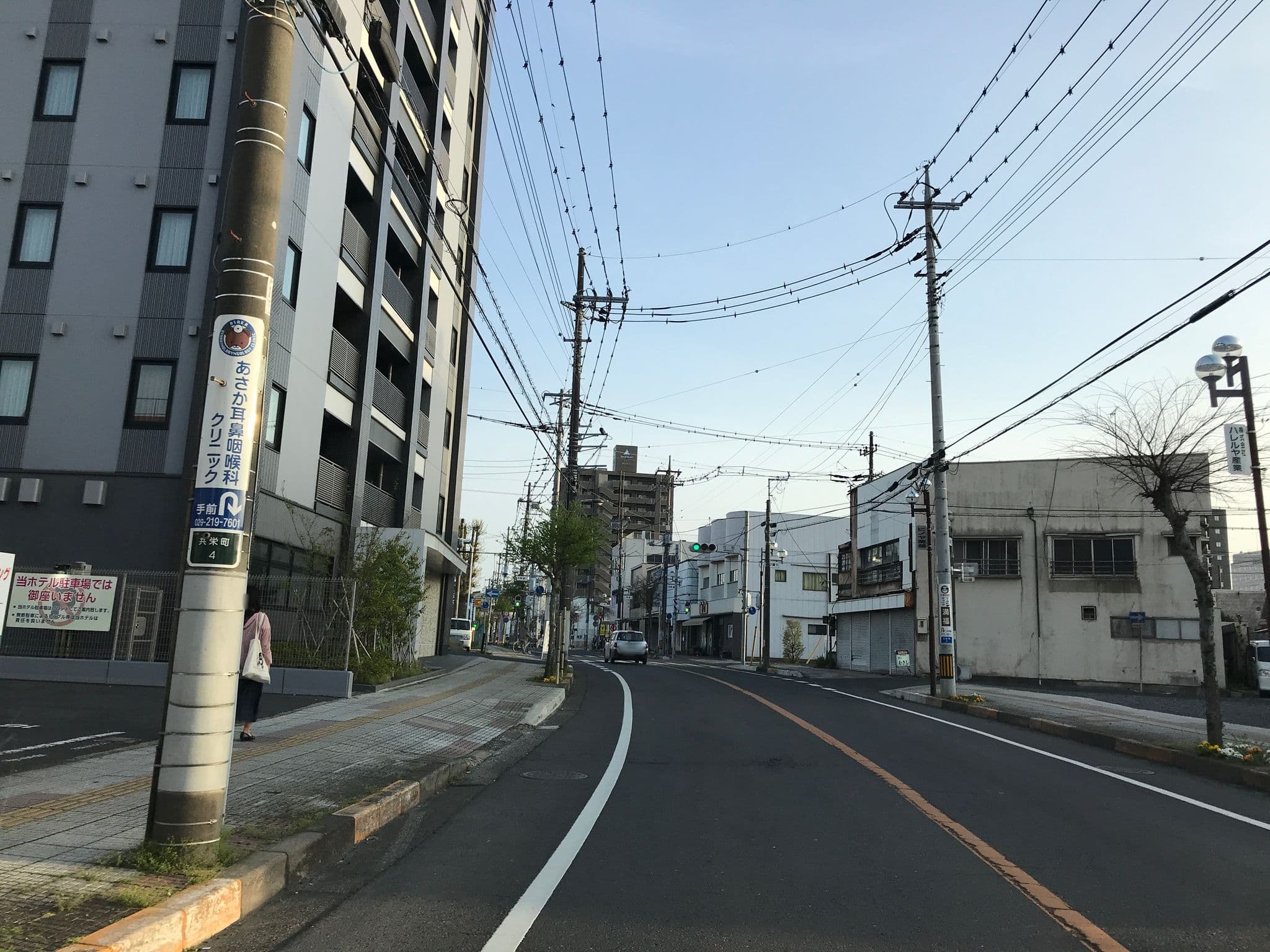 Street view near ホテルクラウンヒルズ勝田2号元町店, Hitachi-Naka — © torishin (CC BY-SA · Mapillary)