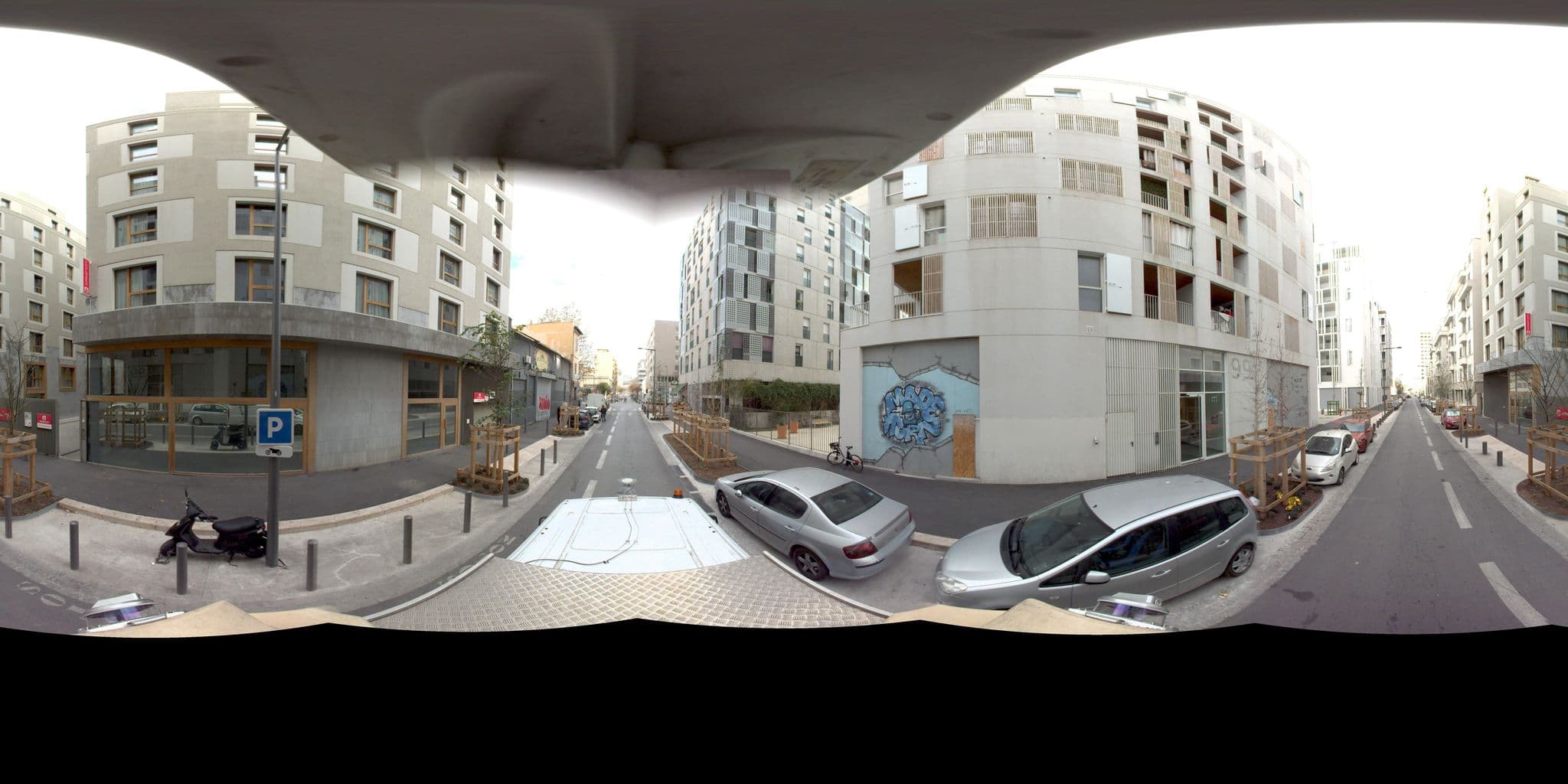 Street view near Marseille Euromed, Arenc — © Suez (CC BY-SA · Mapillary)