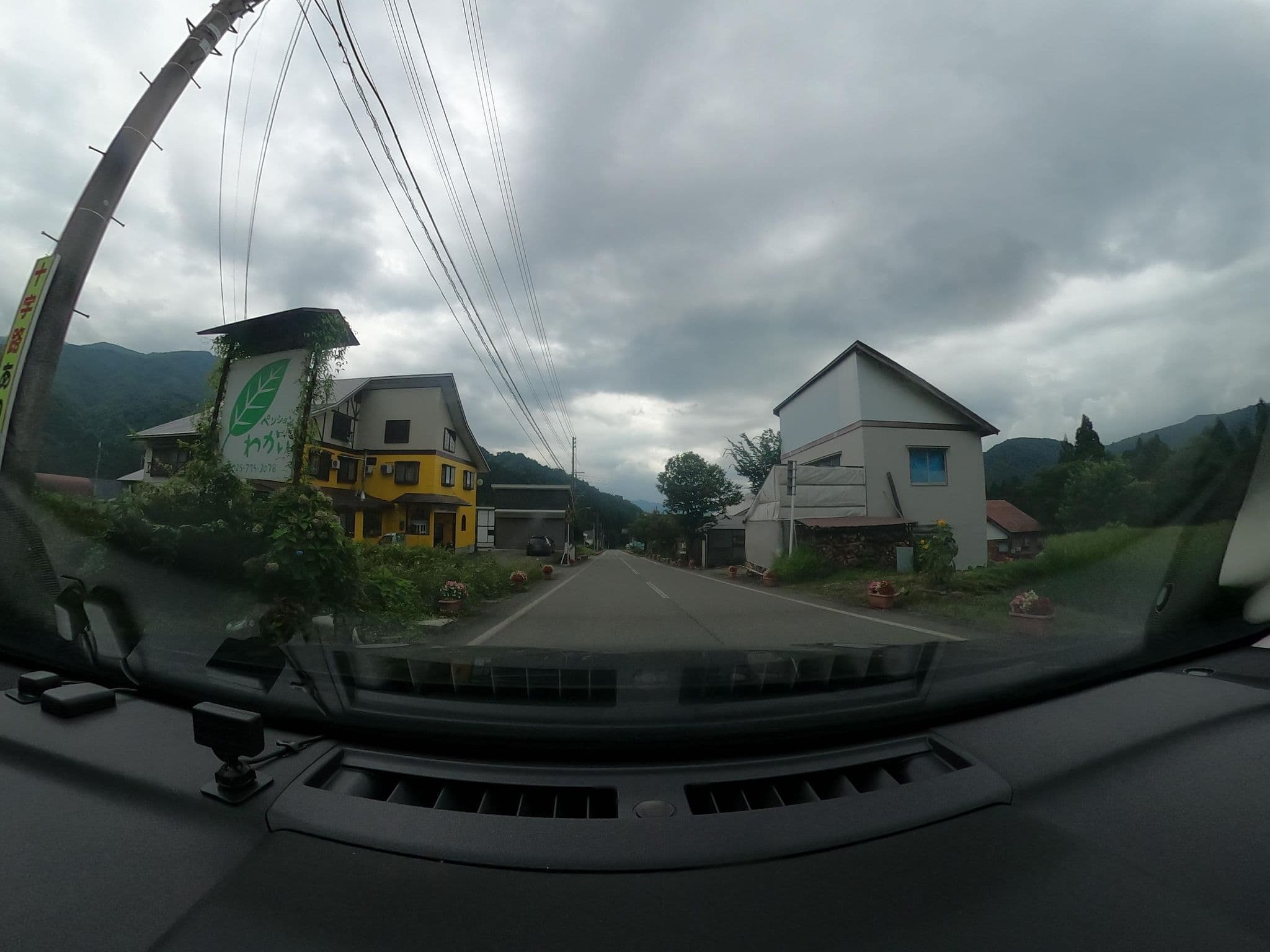 Street view near ペンション わかい, Urasa — © yuki_charo (CC BY-SA · Mapillary)