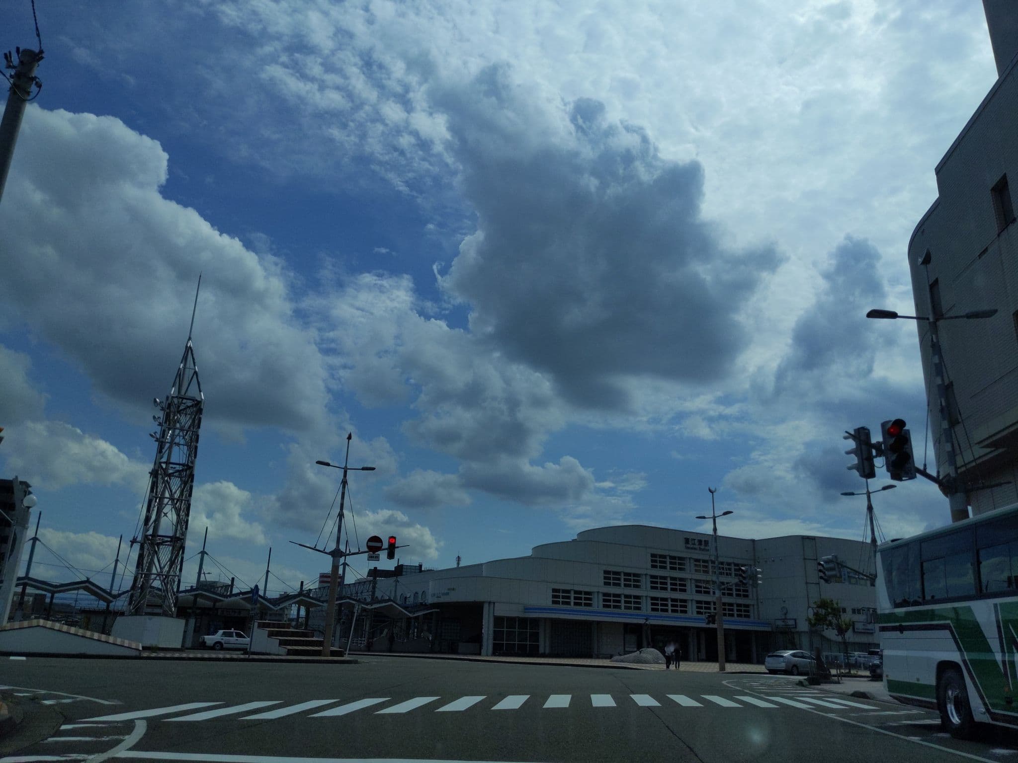 Street view near ホテル センチュリー イカヤ, Jōetsu — © donuzium (CC BY-SA · Mapillary)