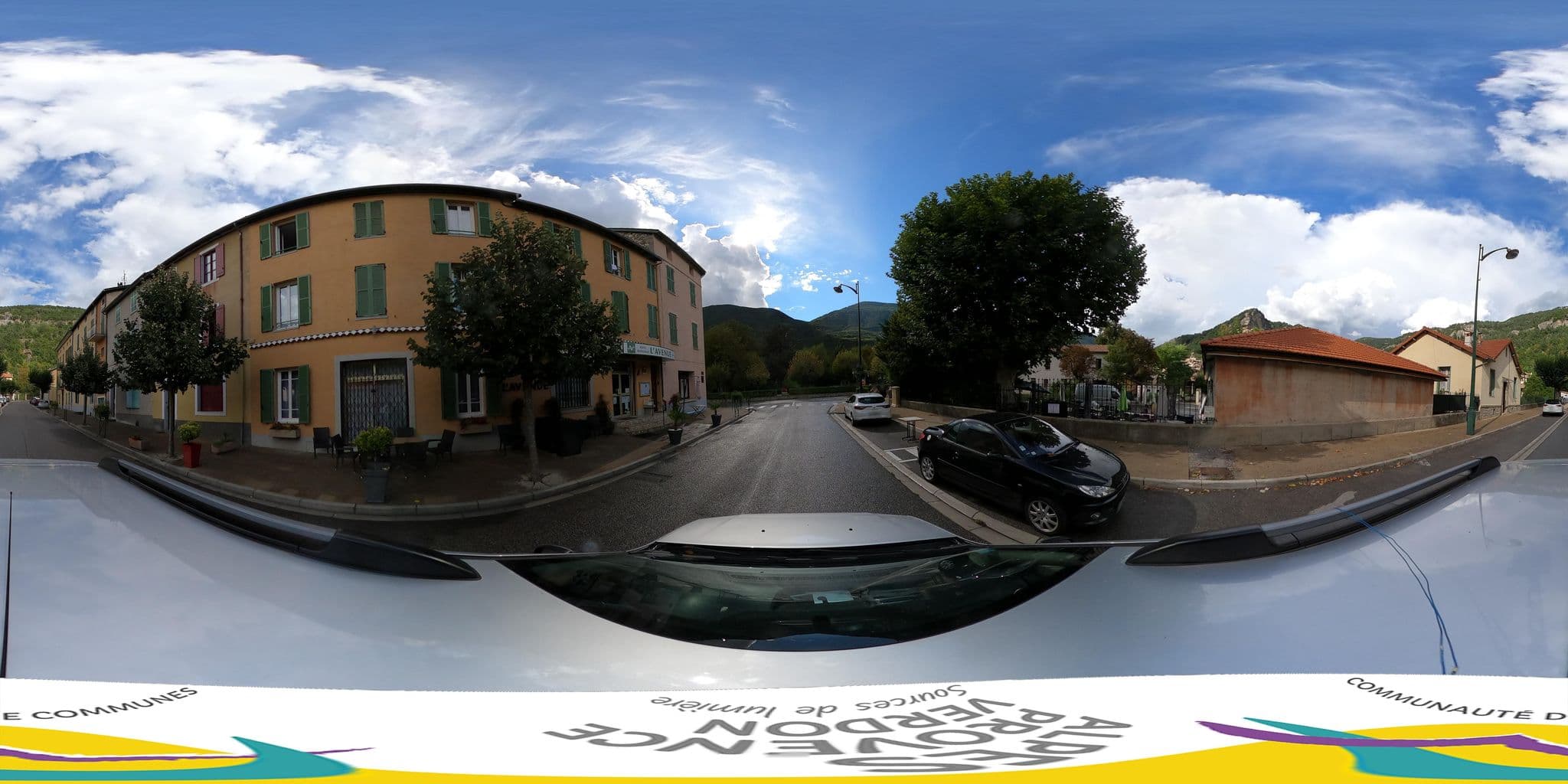 Street view near Hôtel de l'Avenue, Annot — © ccapv_germain (CC BY-SA · Mapillary)
