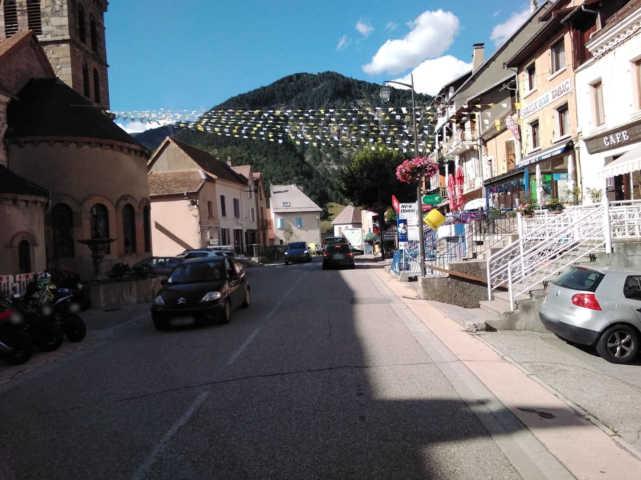 Street view near Hôtel Elaïa, Mens — © mprins (CC BY-SA · Mapillary)