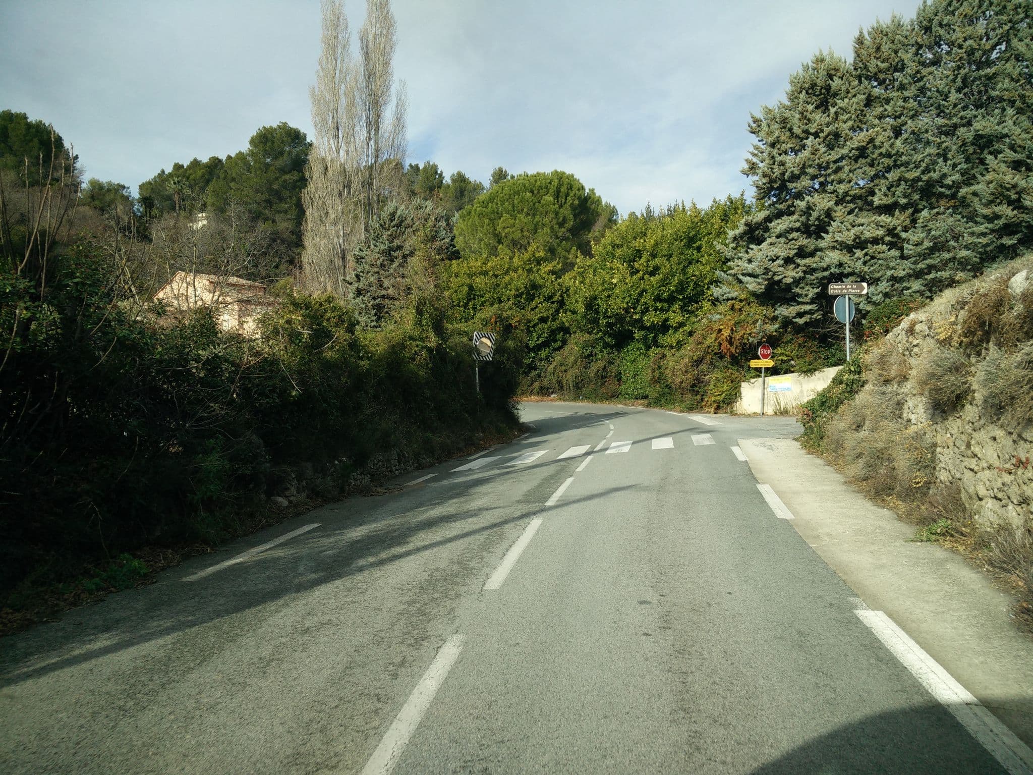 Street view near Jas de la Haute Combe, Cotignac — © joostjakob (CC BY-SA · Mapillary)