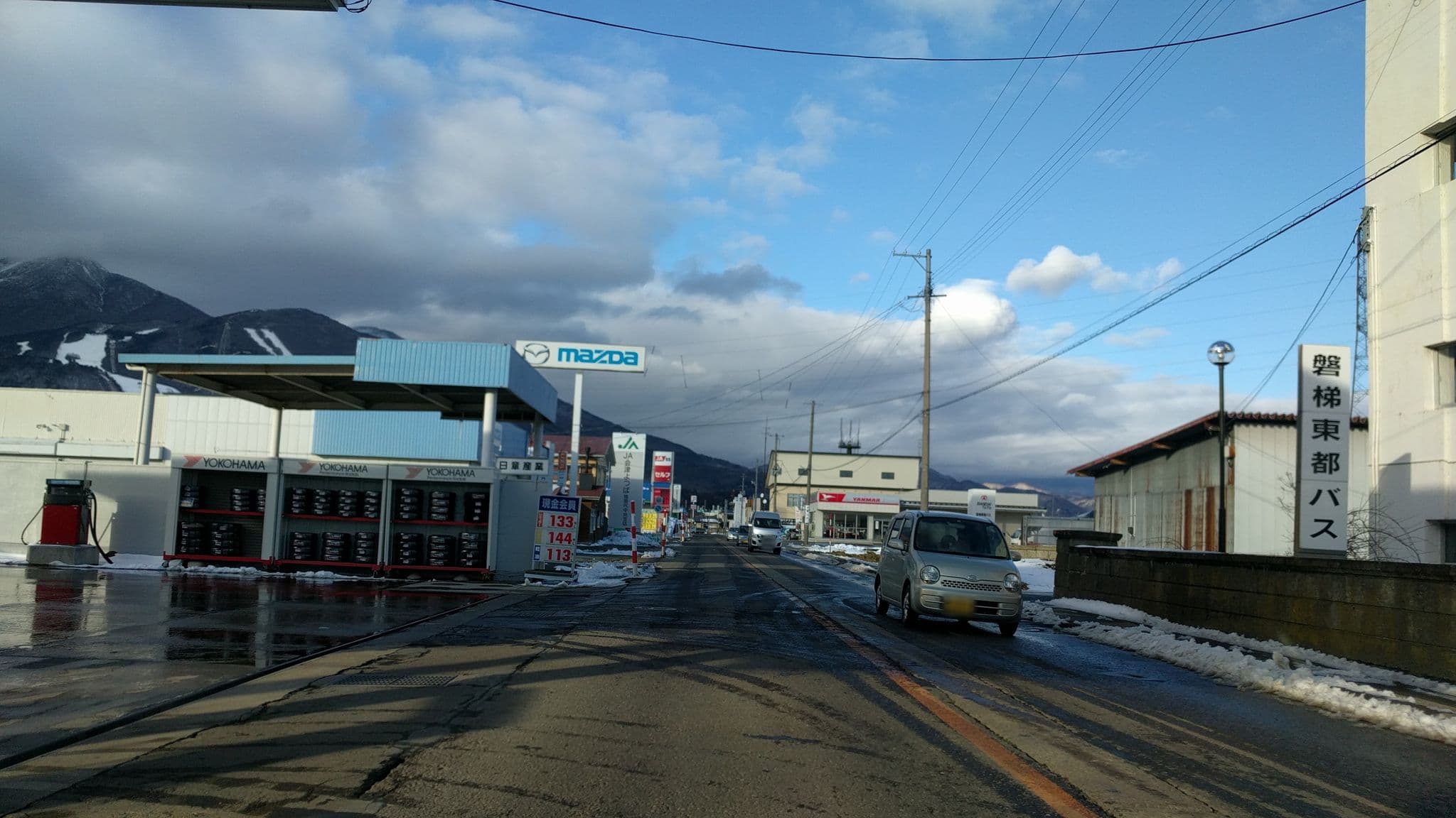 Street view near 千里荘, Inawashiro — © jmmapiranger (CC BY-SA · Mapillary)