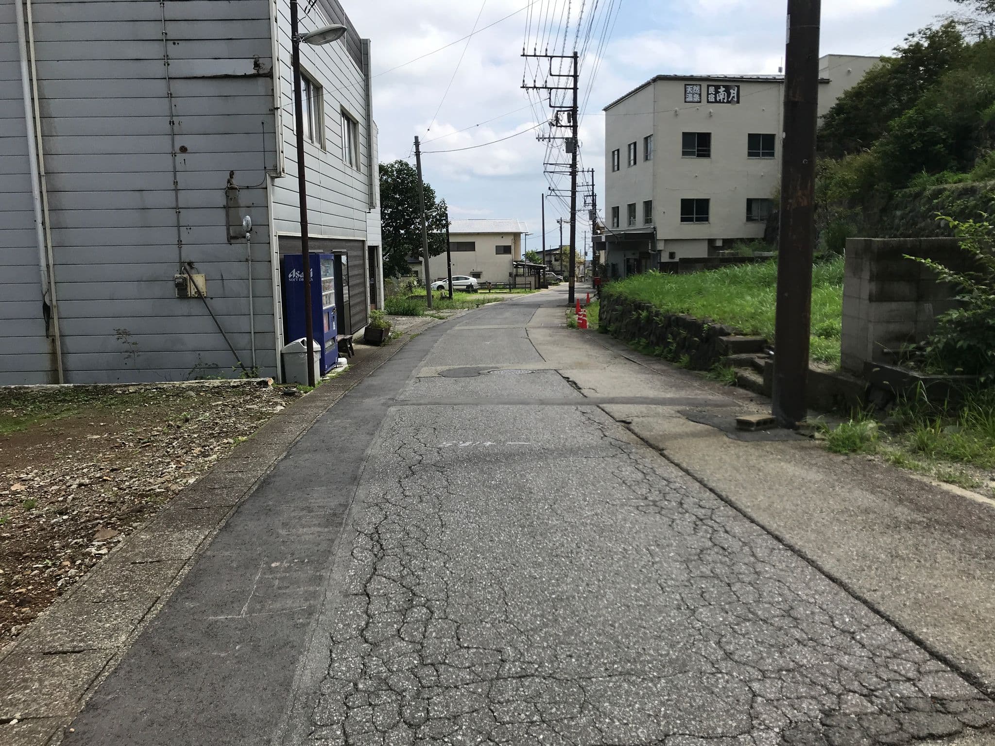 Street view near 旅館 中藤屋, Nasu — © yaritsusozai (CC BY-SA · Mapillary)