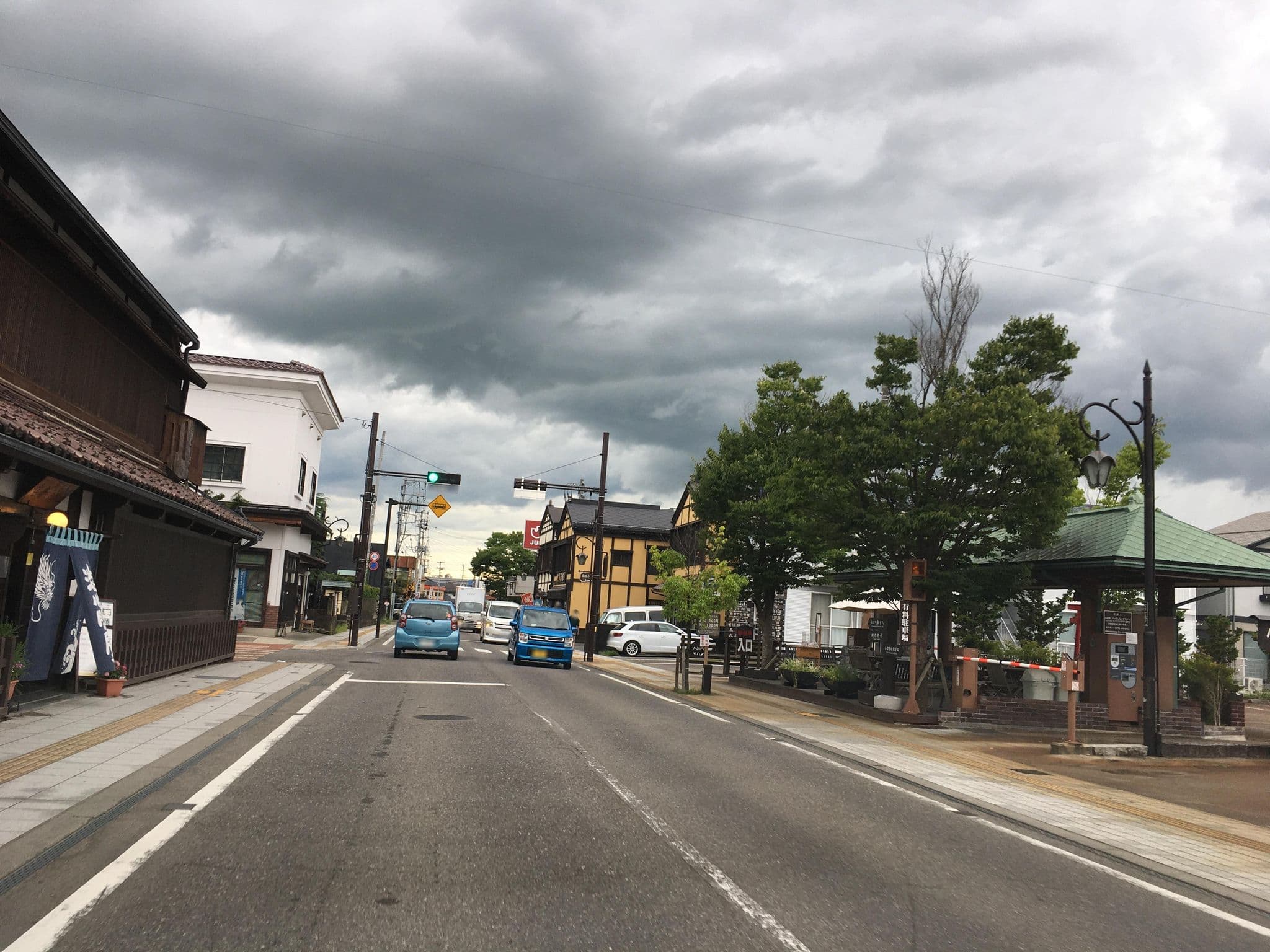 Street view near 渋川問屋, Aizu-Wakamatsu — © jmmapiranger (CC BY-SA · Mapillary)
