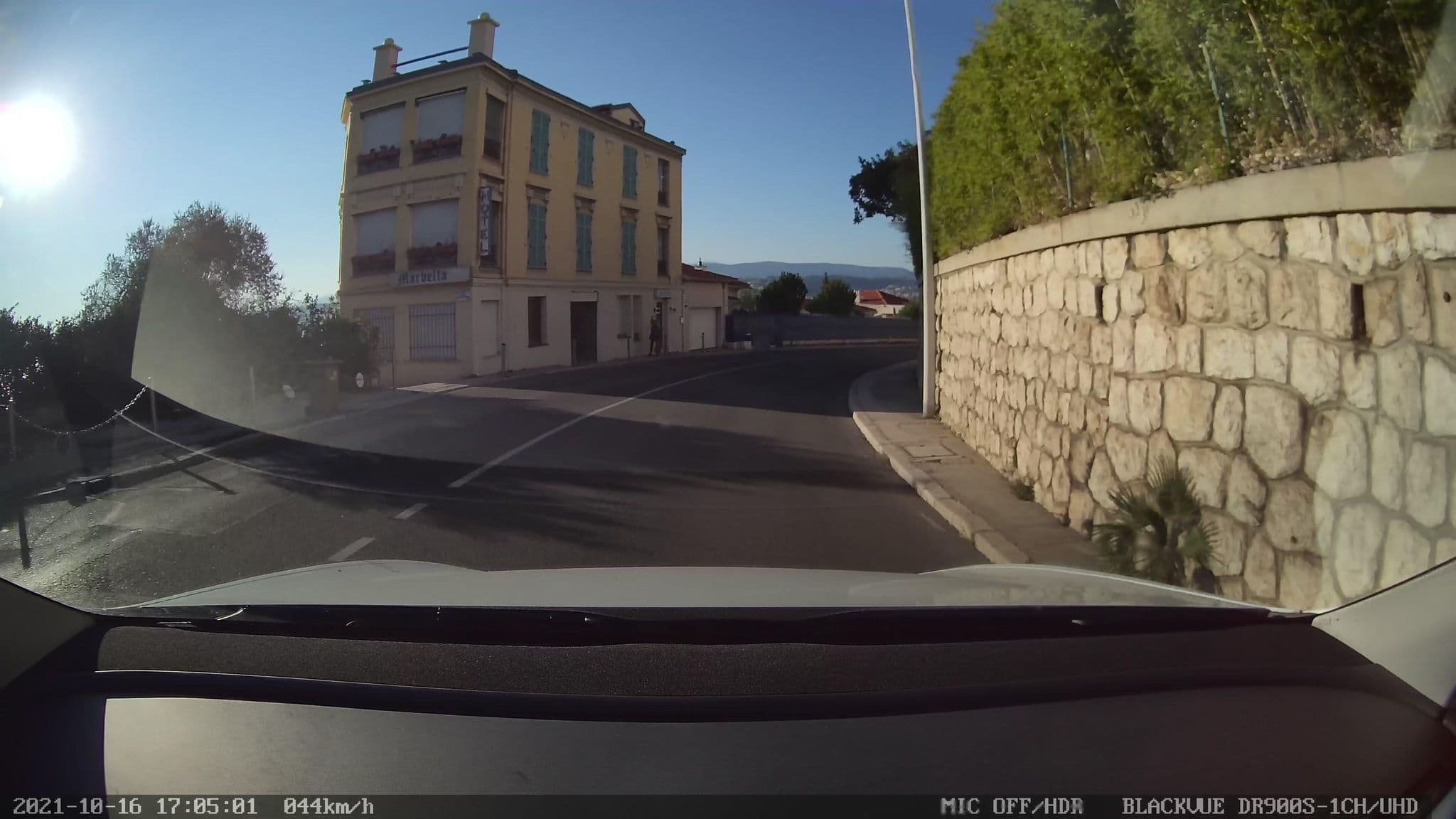 Street view near Marbella, Quartier de Mont-Boron — © till (CC BY-SA · Mapillary)