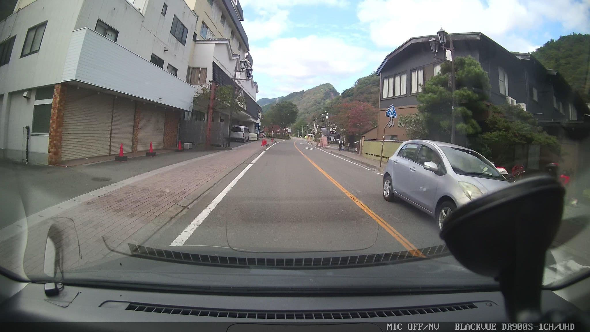 Street view near 磐梯熱海温泉 山城屋, Tamanoi — © jmmapiranger (CC BY-SA · Mapillary)