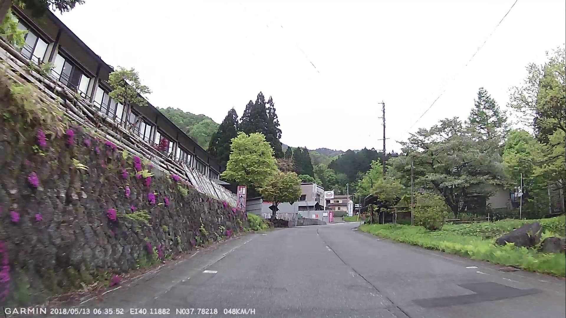 Street view near 白布温泉 季味の宿山の季, Yonezawa — © jmmapiranger (CC BY-SA · Mapillary)