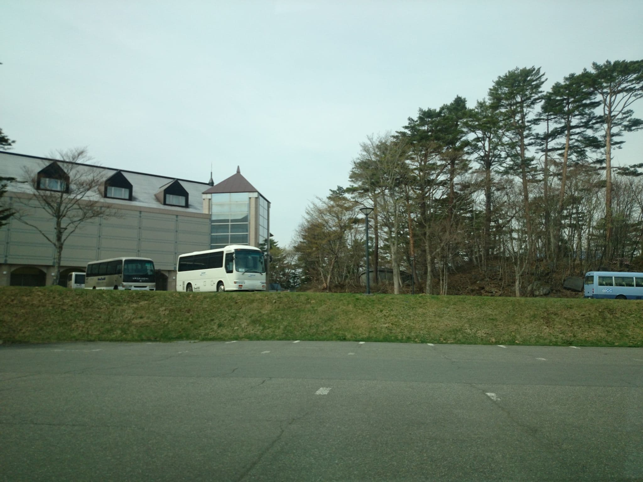 Street view near 裏磐梯レイクリゾート, Ōshio — © tm3594 (CC BY-SA · Mapillary)