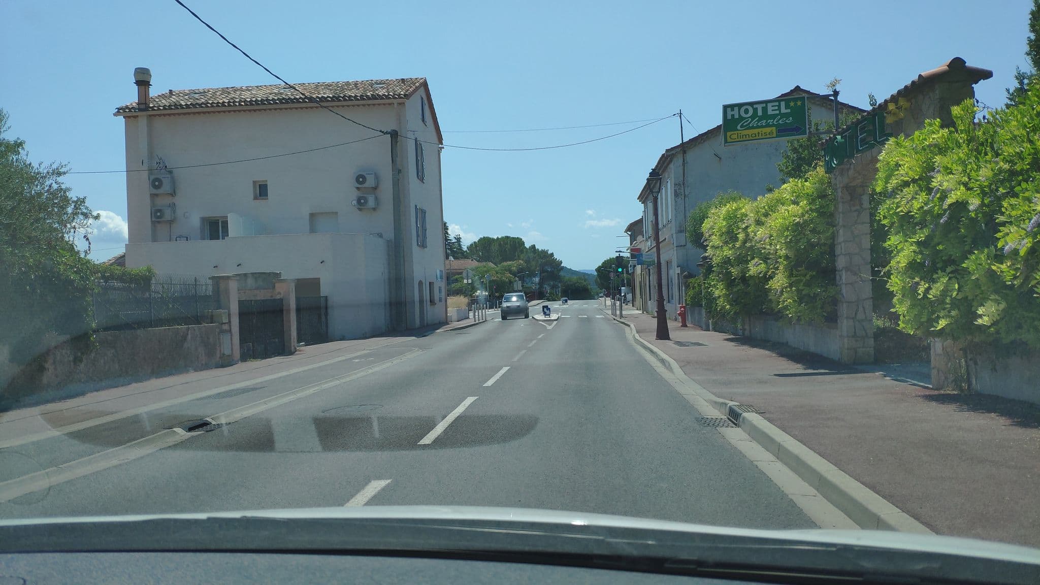 Street view near Hôtel Charles, Les Arcs — © zimmy (CC BY-SA · Mapillary)