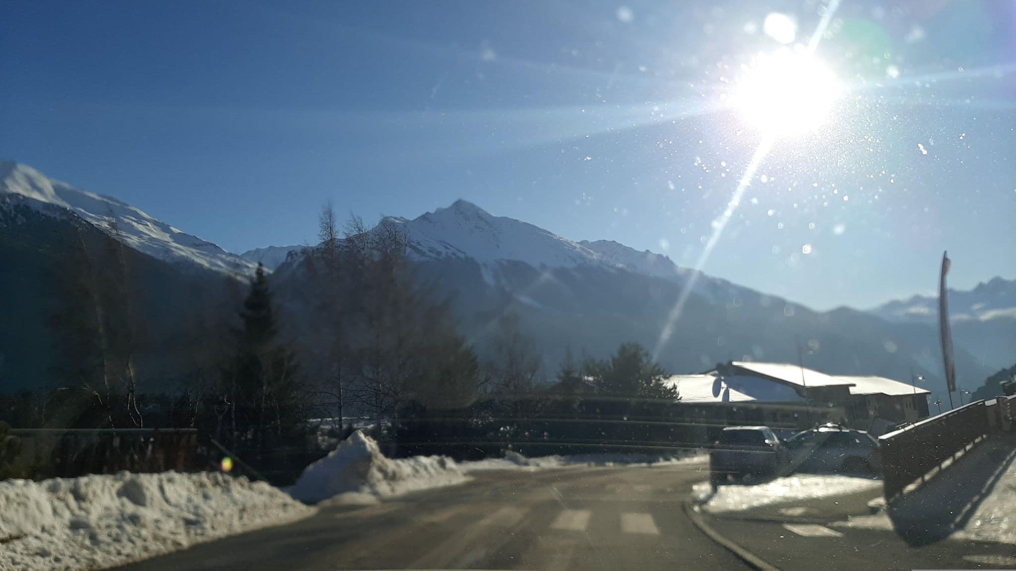 Street view near Les chalets de la Pyramide, Modane — © alexmodesto73 (CC BY-SA · Mapillary)