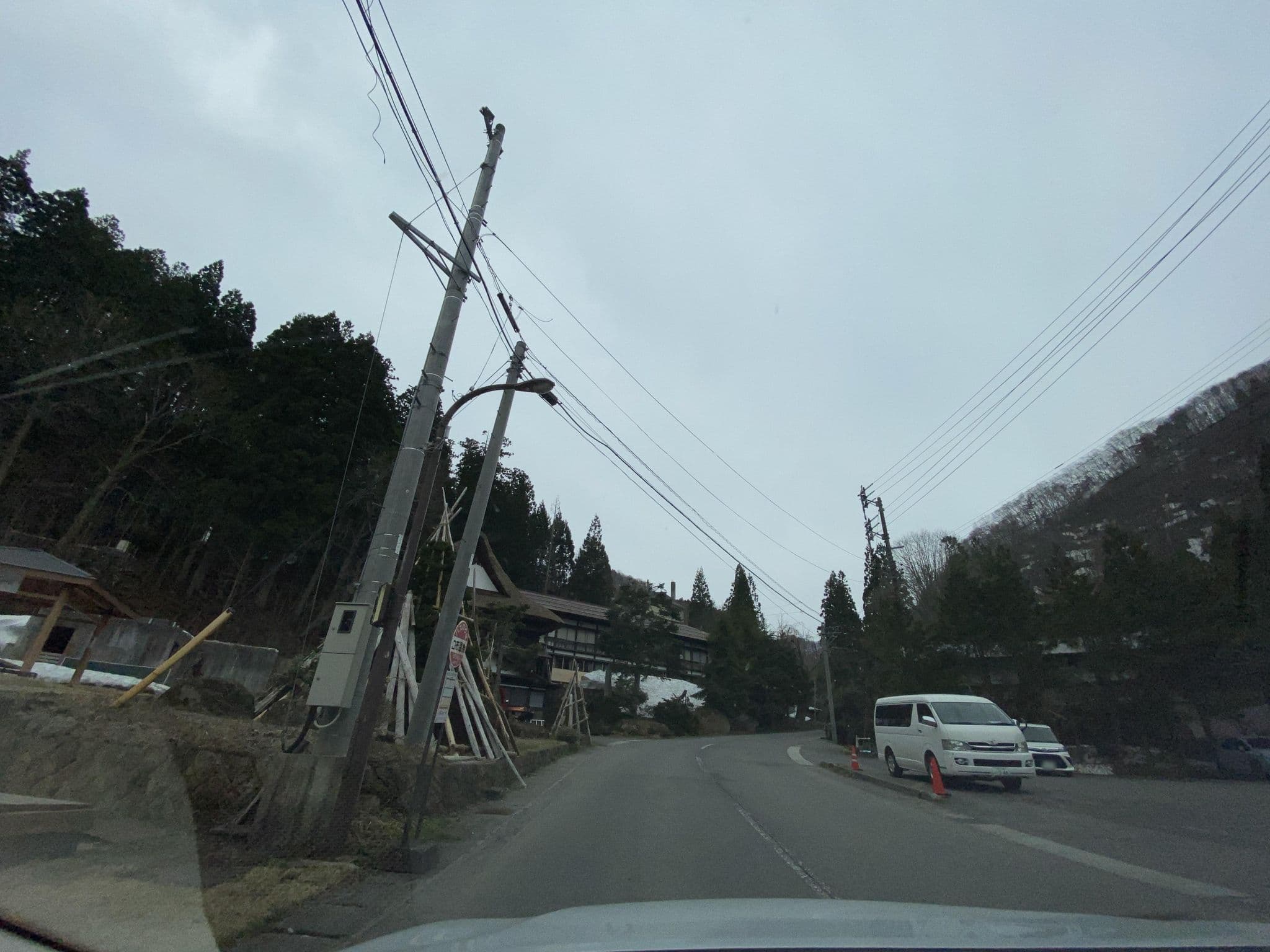 Street view near 白布温泉 東屋旅館, Yonezawa — © irvinfly (CC BY-SA · Mapillary)