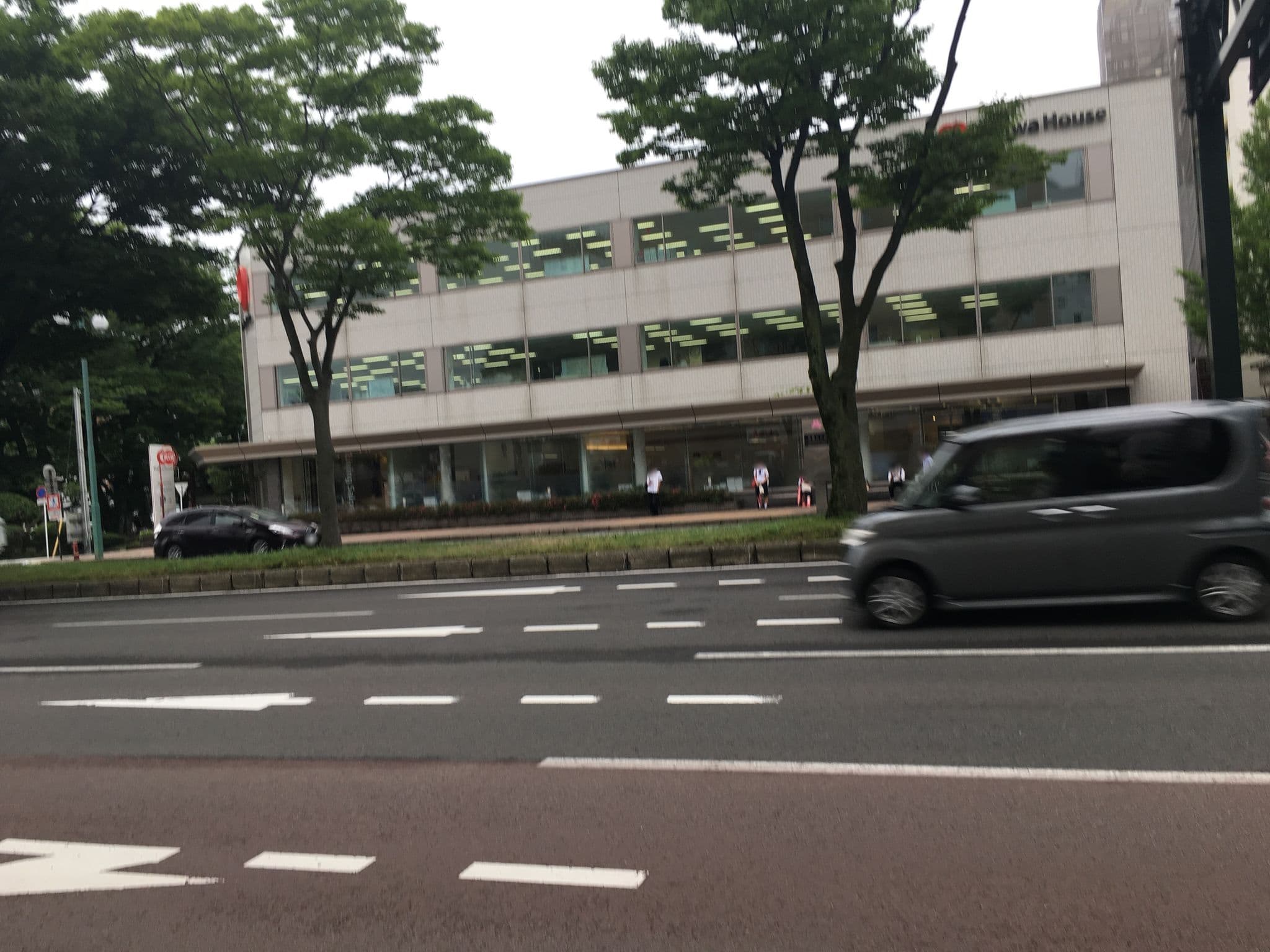 Street view near ダイワロイネットホテル秋田, Akita — © higa4 (CC BY-SA · Mapillary)