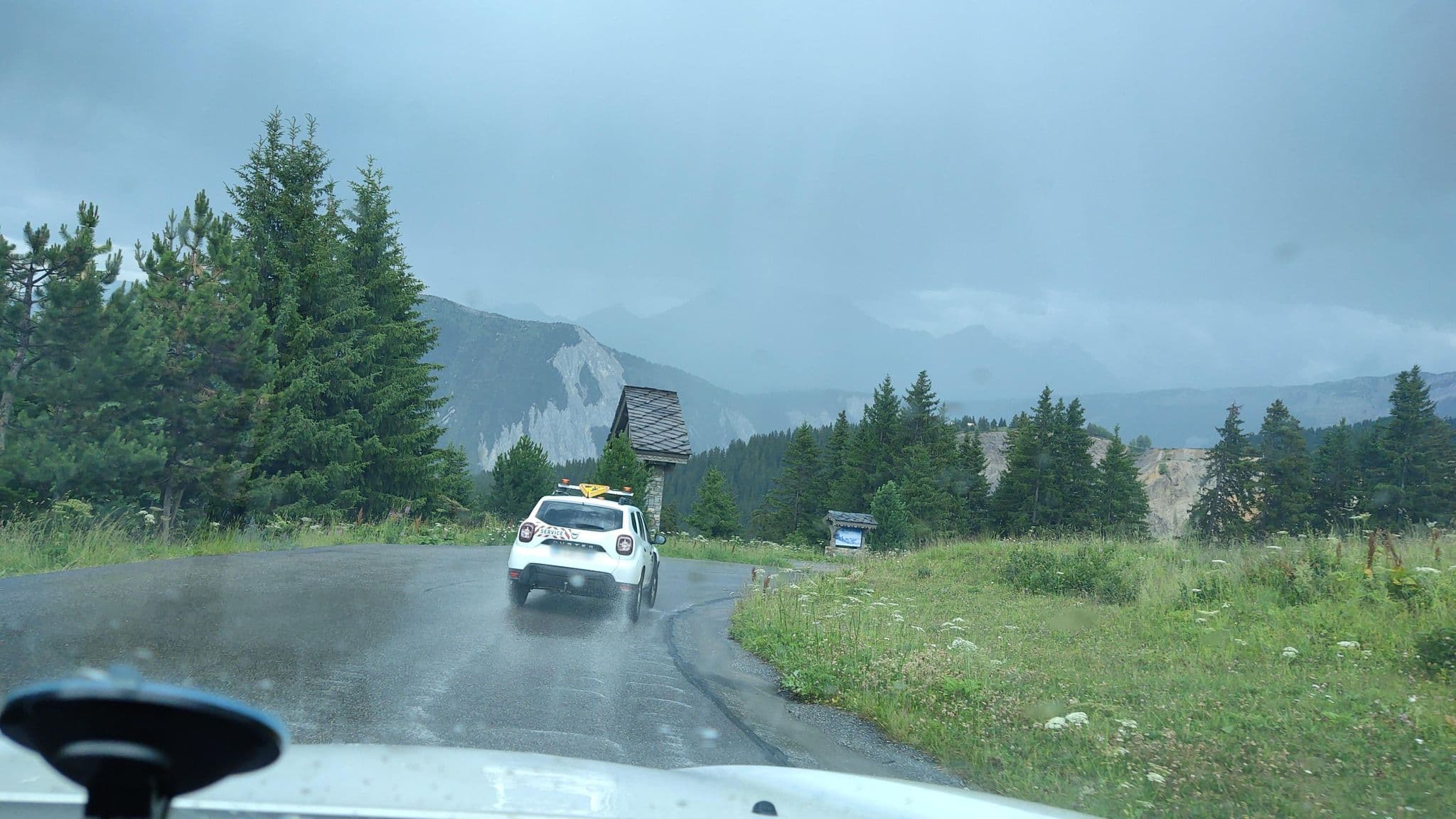 Street view near Hôtel Annapurna Courchevel 1850, Courchevel — © MatthieuF4FNE (CC BY-SA · Mapillary)