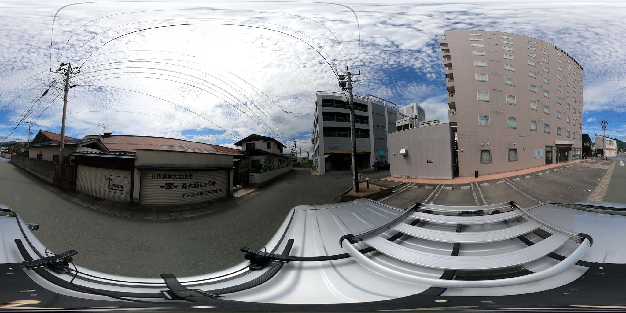 Street view near コンフォートホテル天童, Tendō — © loglogy (CC BY-SA · Mapillary)