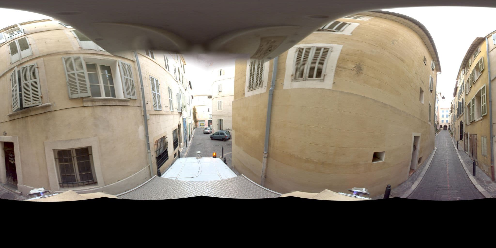 Street view near Maison boa, Les Grands Carmes — © Suez (CC BY-SA · Mapillary)