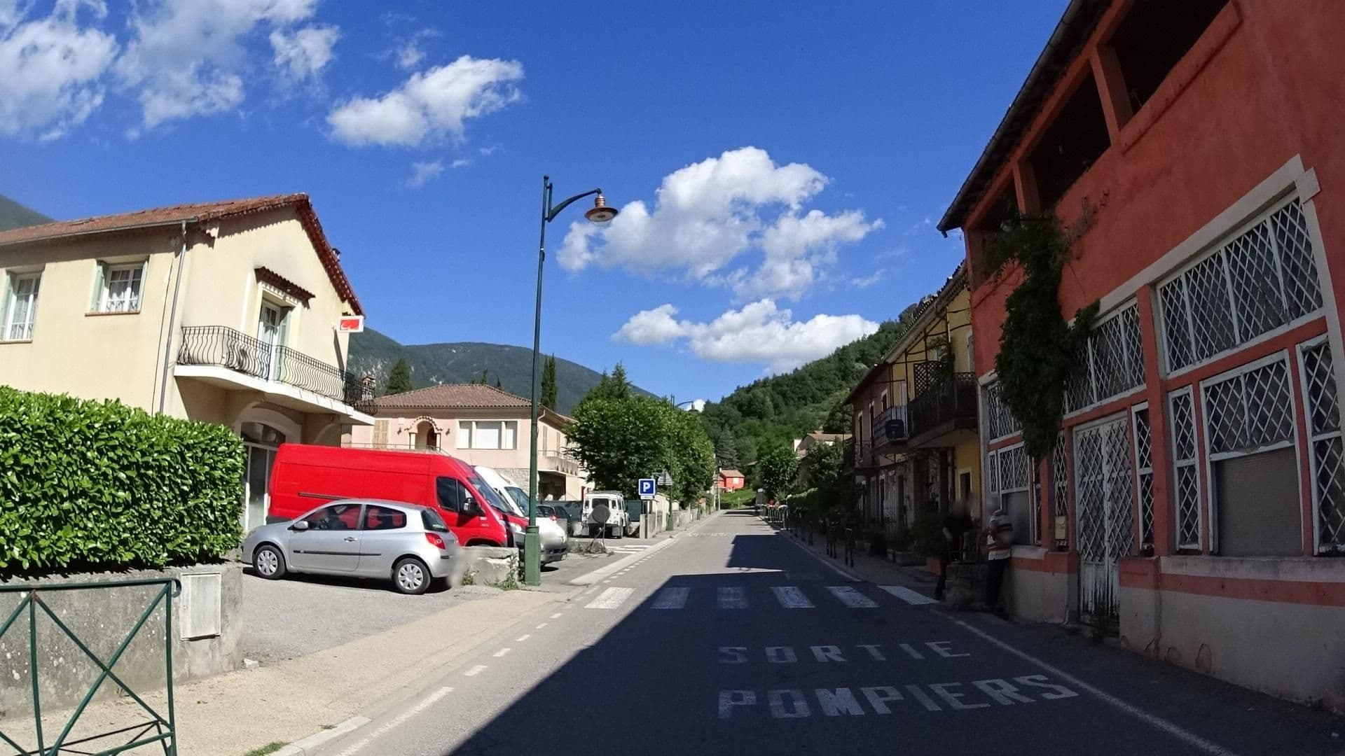 Street view near La Cigale, Annot — © germain83 (CC BY-SA · Mapillary)