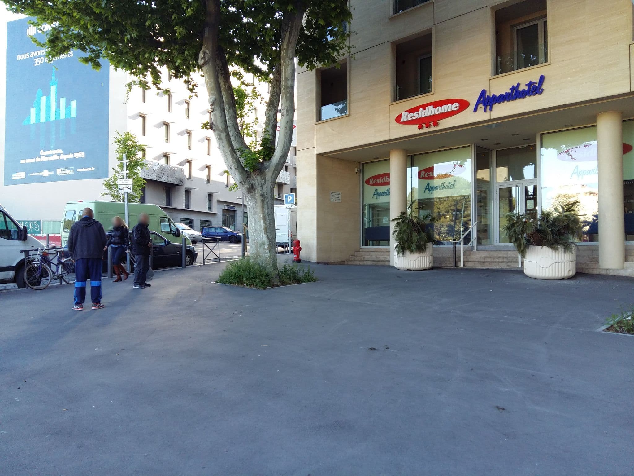 Street view near Zenitude Hôtel-Résidences Marseille Saint-Charles, Marseille 03 — © zimmy (CC BY-SA · Mapillary)