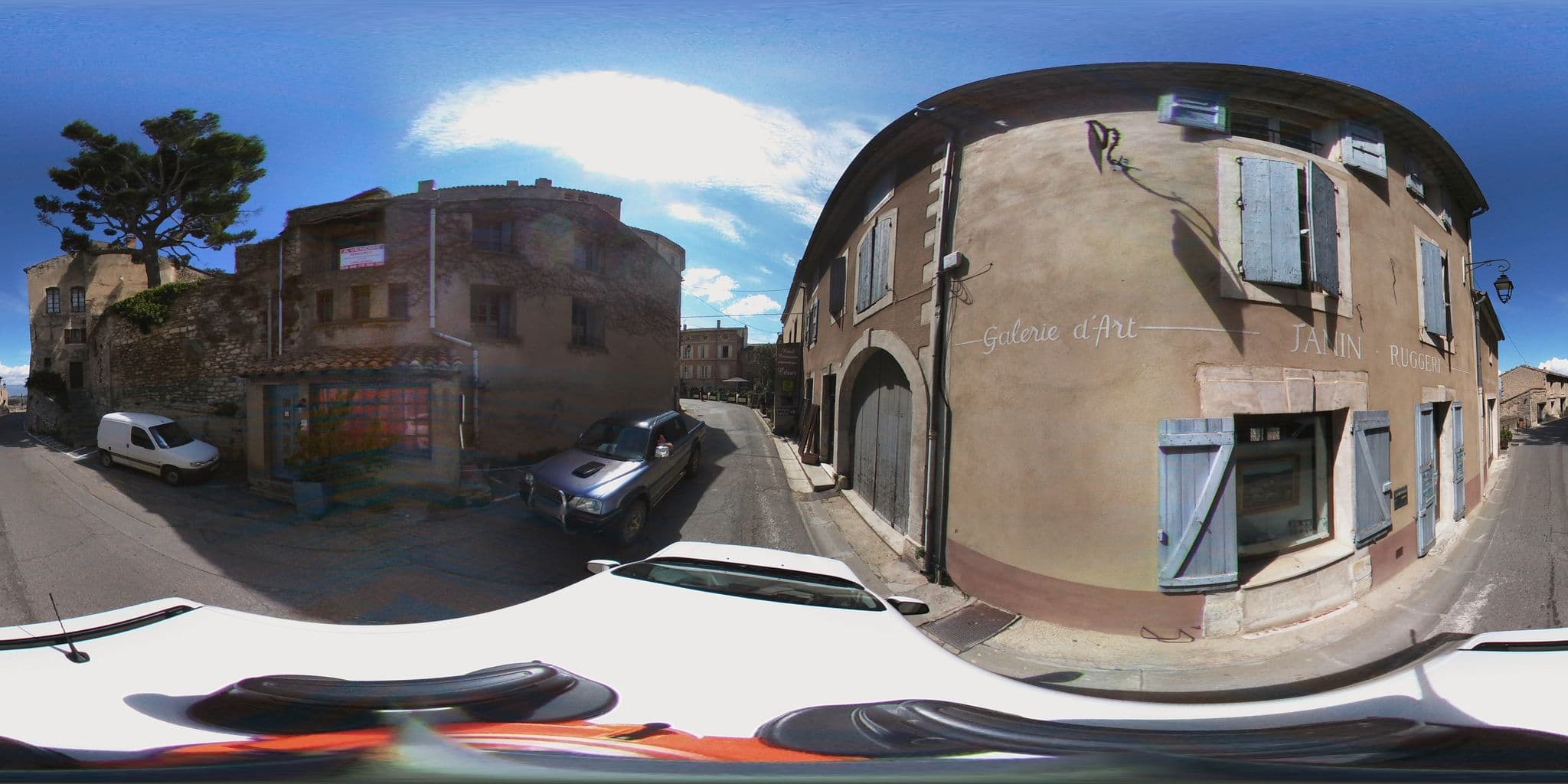 Street view near César, Bonnieux — © zimmy (CC BY-SA · Mapillary)