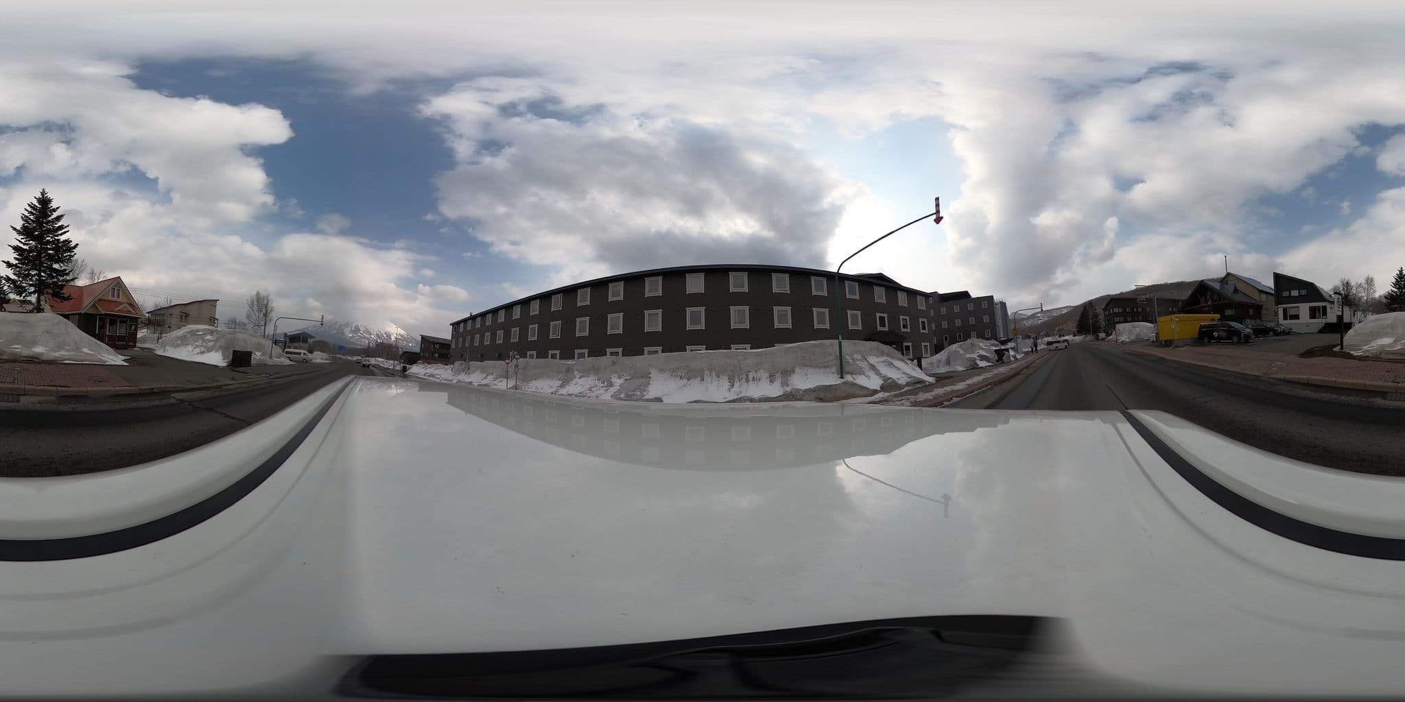 Street view near ミッドタウン ニセコ, Kutchan — © kojiroucircle (CC BY-SA · Mapillary)