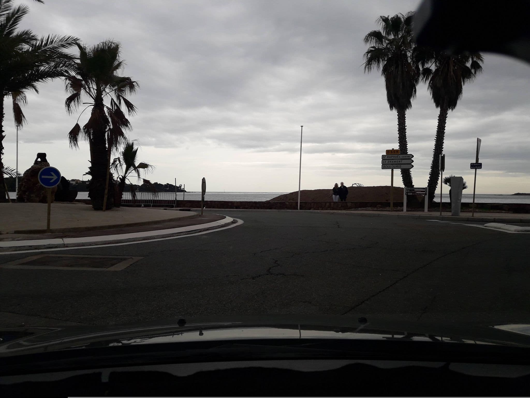 Street view near Le Relais d'Agay, Saint-Raphaël — © eric_s (CC BY-SA · Mapillary)