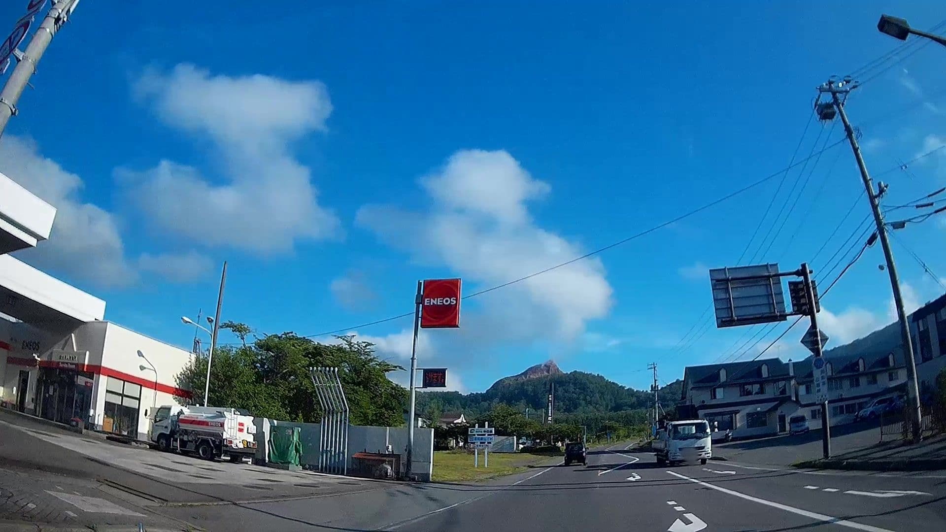 Street view near 昭和新山ユースホステル, Sōbetsu — © caesium (CC BY-SA · Mapillary)