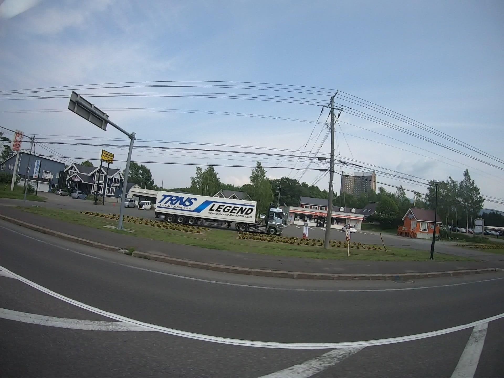 Street view near ルスツリゾートホテル&コンベンション, Rusutsu — © ribbon (CC BY-SA · Mapillary)