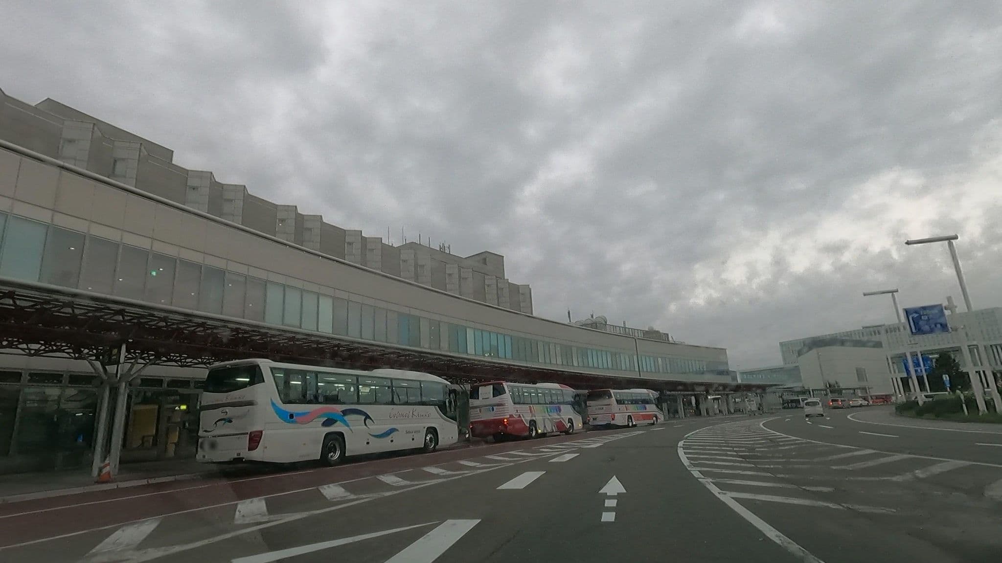 Street view near エアターミナルホテル Air Terminal Hotel, Chitose — © takayuki (CC BY-SA · Mapillary)