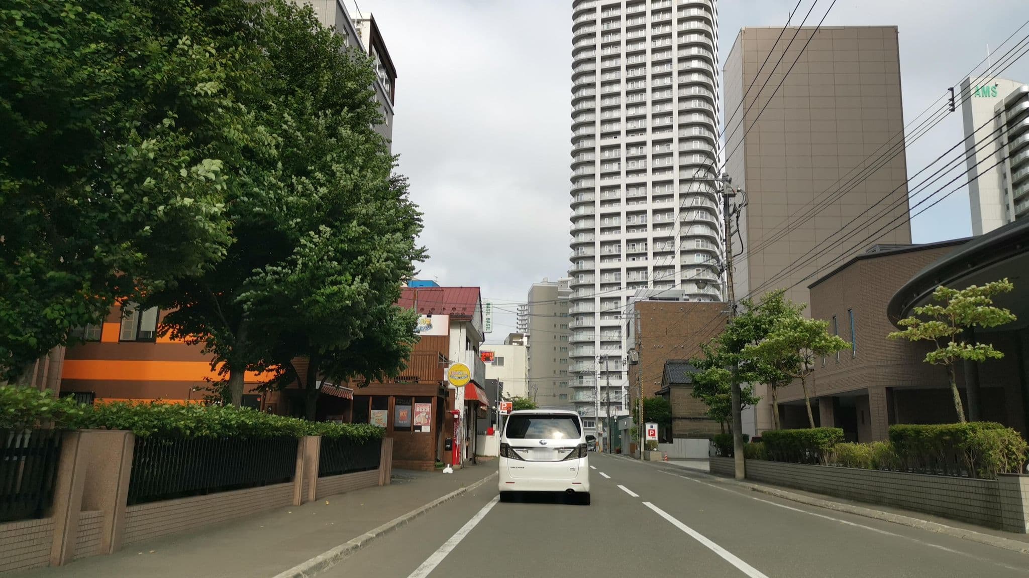 Street view near クインテッサホテル 札幌, Sapporo — © watalucky (CC BY-SA · Mapillary)