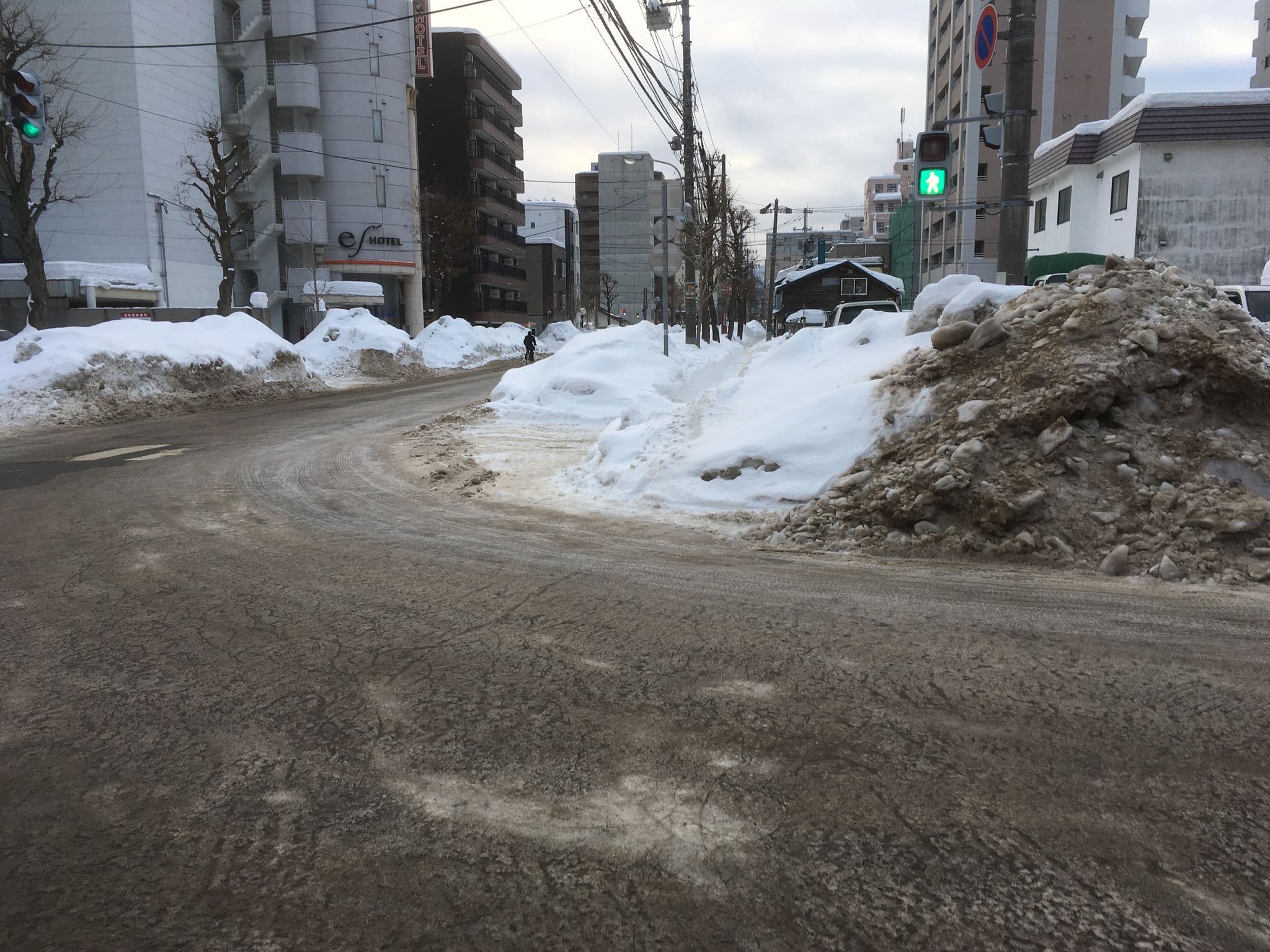 Street view near Jimmyz Backpackers, Sapporo — © chrisbeddow (CC BY-SA · Mapillary)