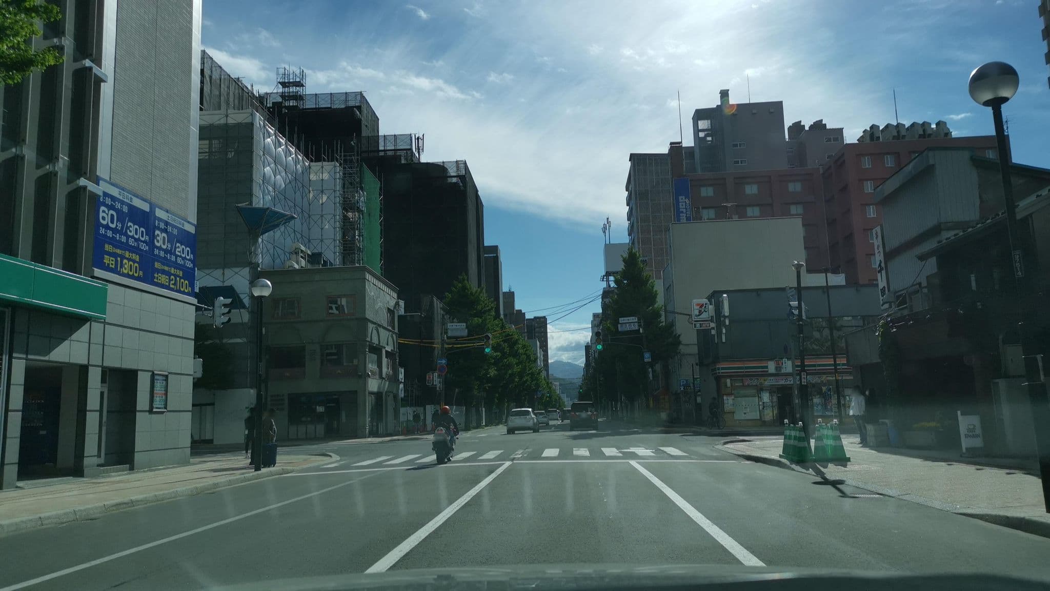 Street view near からくさホテル札幌, Sapporo — © watalucky (CC BY-SA · Mapillary)