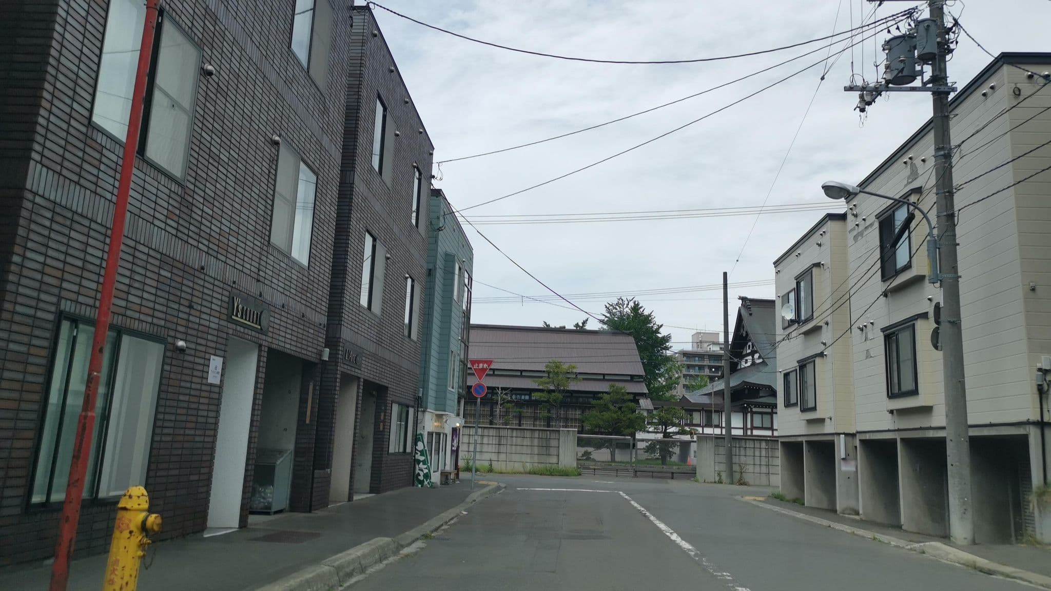 Street view near L'arc Susukino, Sapporo — © watalucky (CC BY-SA · Mapillary)