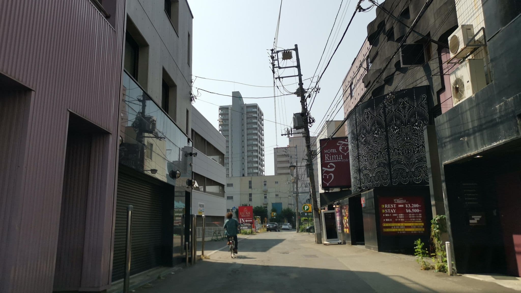 Street view near Susukino Love Hotel 2, Sapporo — © watalucky (CC BY-SA · Mapillary)