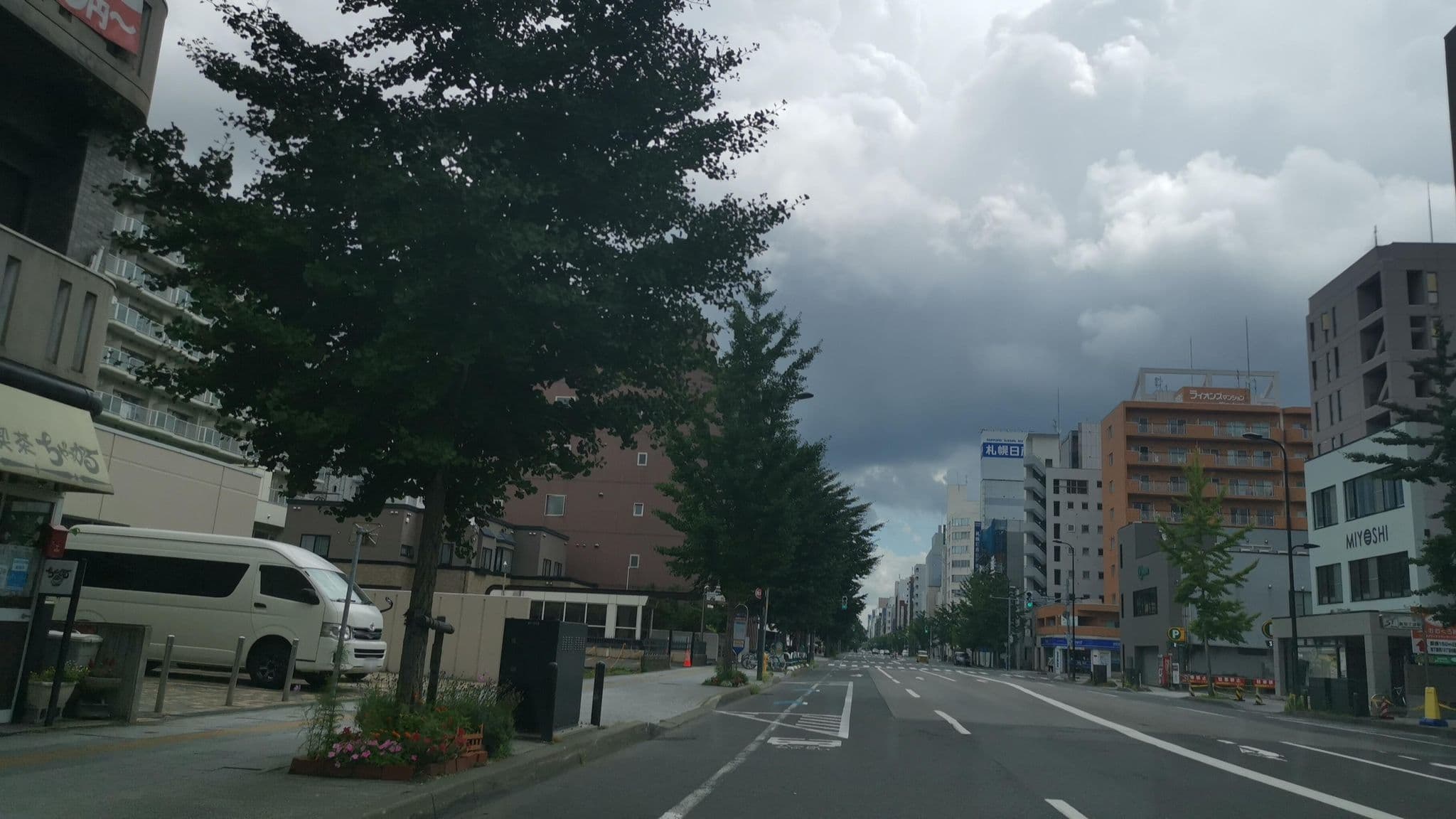Street view near ウイークリーホテルさんでん, Sapporo — © watalucky (CC BY-SA · Mapillary)
