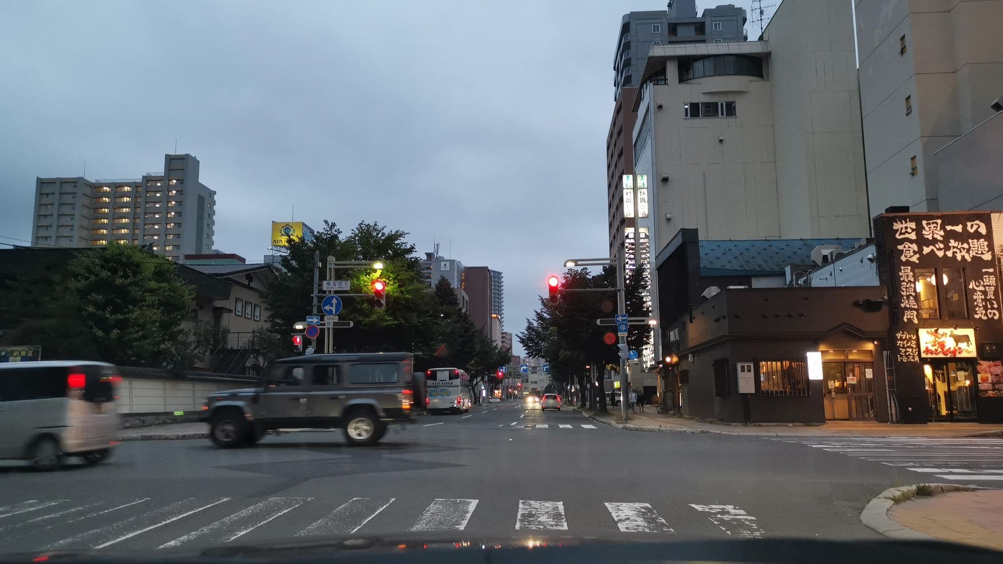 Street view near 相鉄フレッサイン 札幌すすきの, Sapporo — © watalucky (CC BY-SA · Mapillary)
