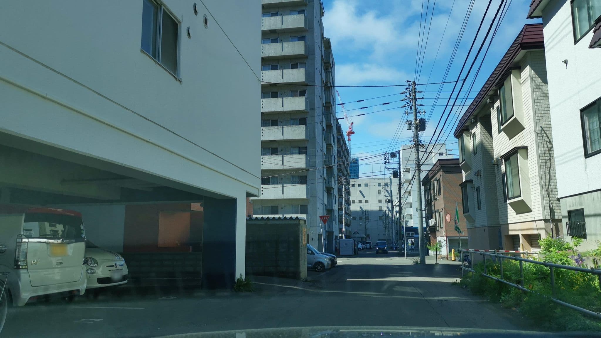 Street view near サッポロインNADA, Sapporo — © watalucky (CC BY-SA · Mapillary)