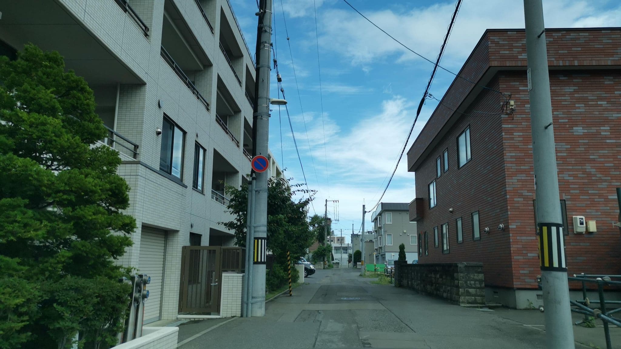 Street view near ホテルガーデンパレス, Sapporo — © watalucky (CC BY-SA · Mapillary)