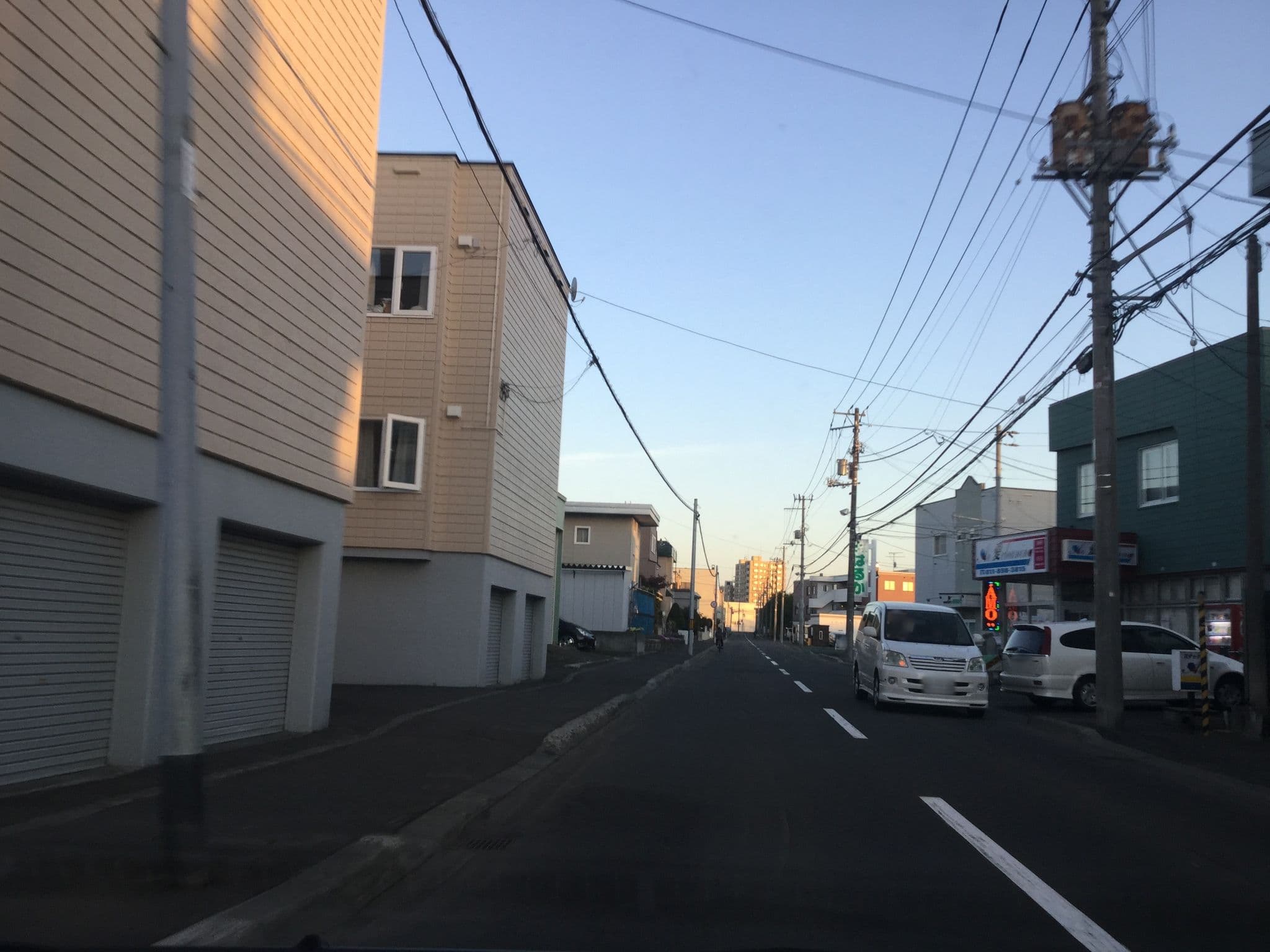 Street view near ホテルアクアムーン, Ebetsu — © jyun76 (CC BY-SA · Mapillary)
