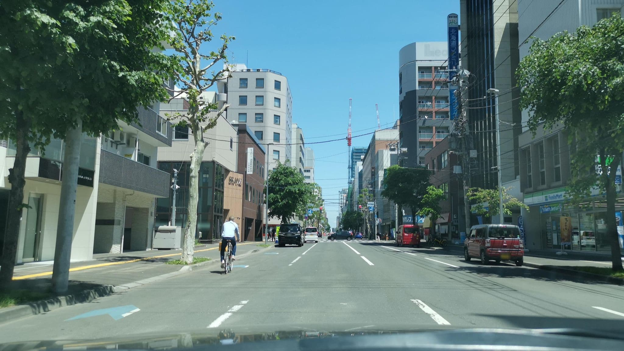Street view near アパホテル 〈札幌大通駅前南〉, Sapporo — © watalucky (CC BY-SA · Mapillary)