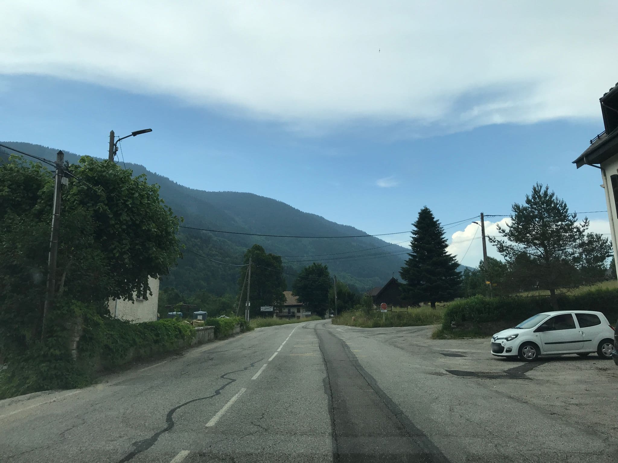 Street view near Résidence Altitude, Theys — © pgiraud (CC BY-SA · Mapillary)