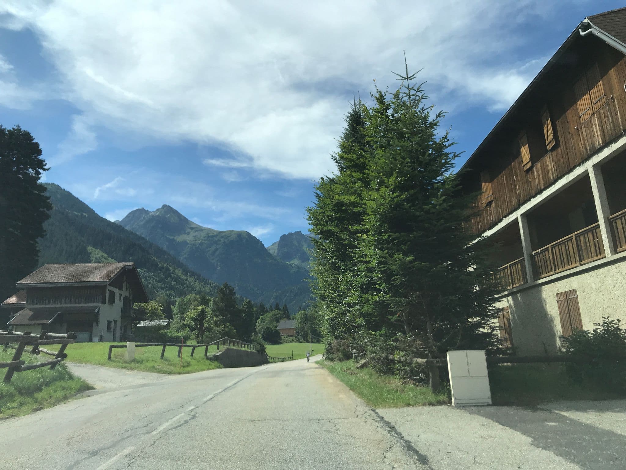 Street view near Le Madame, Theys — © pgiraud (CC BY-SA · Mapillary)