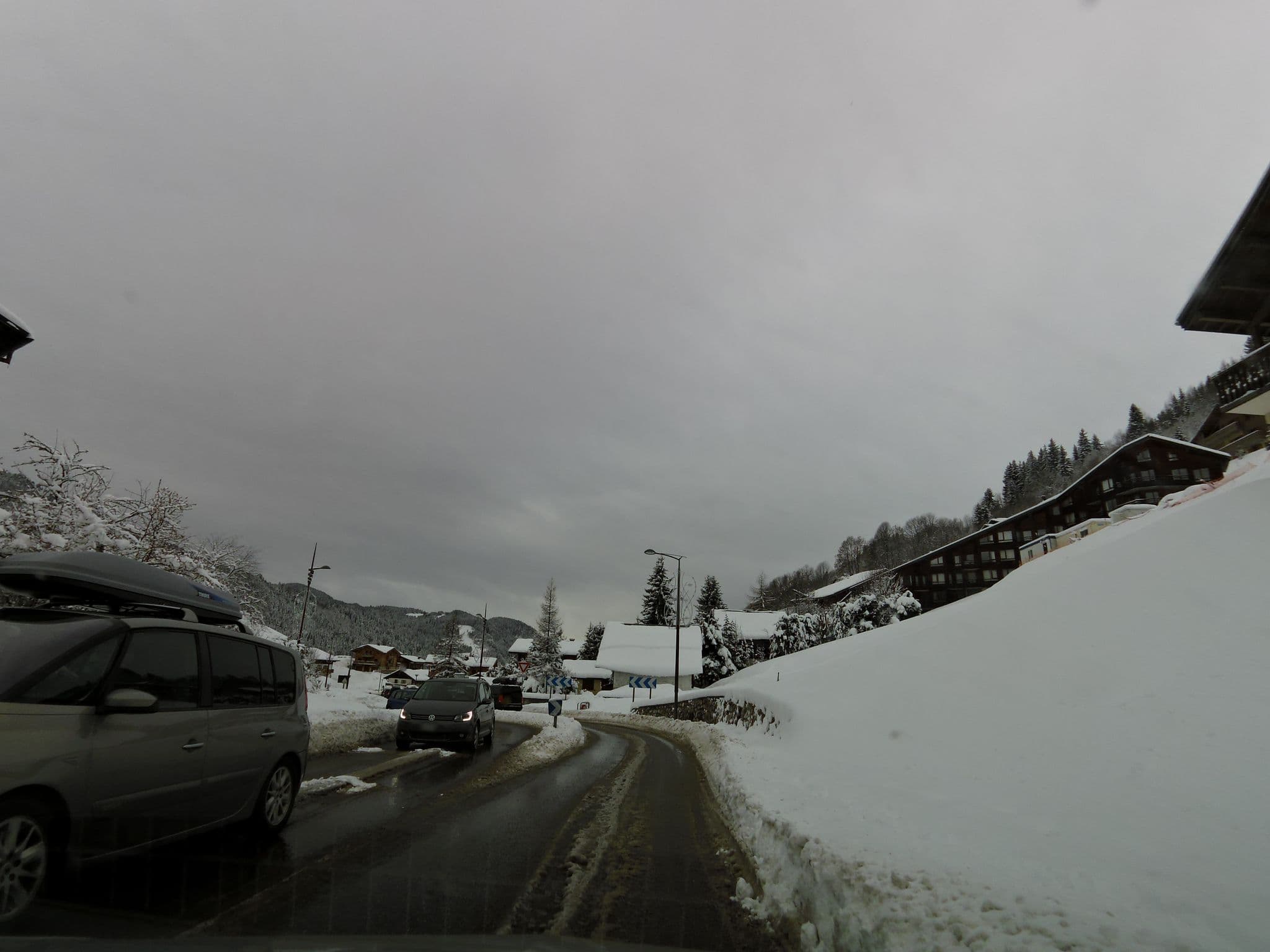 Street view near Le Clos Savoyard, Les Gets — © legrandblond (CC BY-SA · Mapillary)