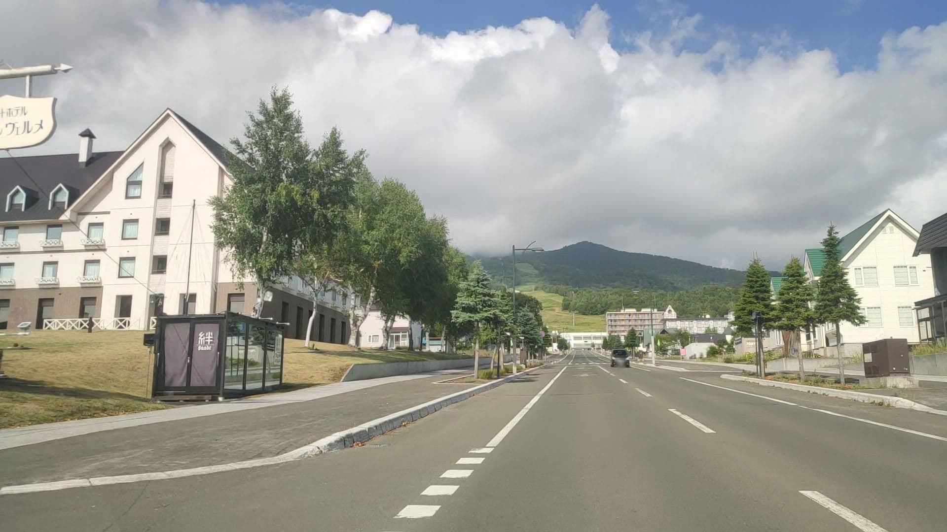 Street view near 富良野リゾートホテル エーデルヴェルメ (Edel Warme), Shimo-furano — © drivephotograph (CC BY-SA · Mapillary)