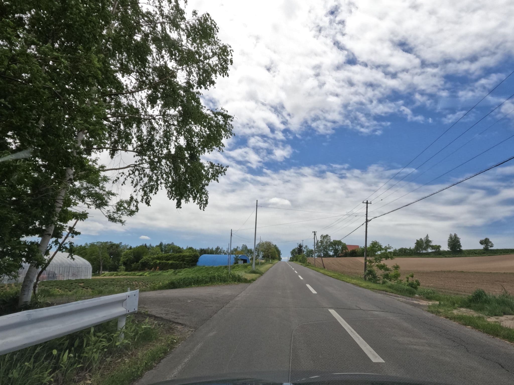Street view near 花七曜コテージ, Biei — © rsnaru (CC BY-SA · Mapillary)