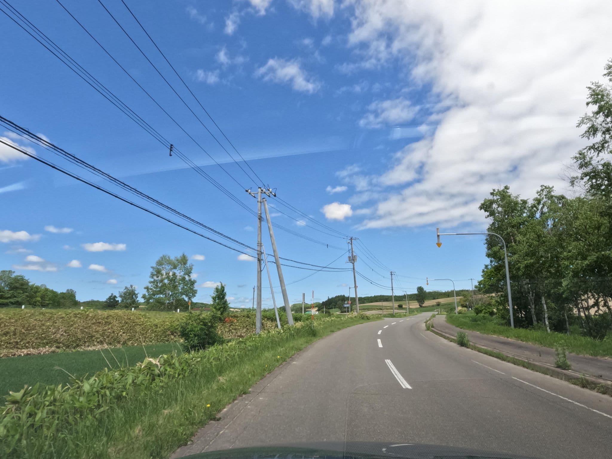 Street view near 小さな宿旅の途中, Kami-furano — © rsnaru (CC BY-SA · Mapillary)