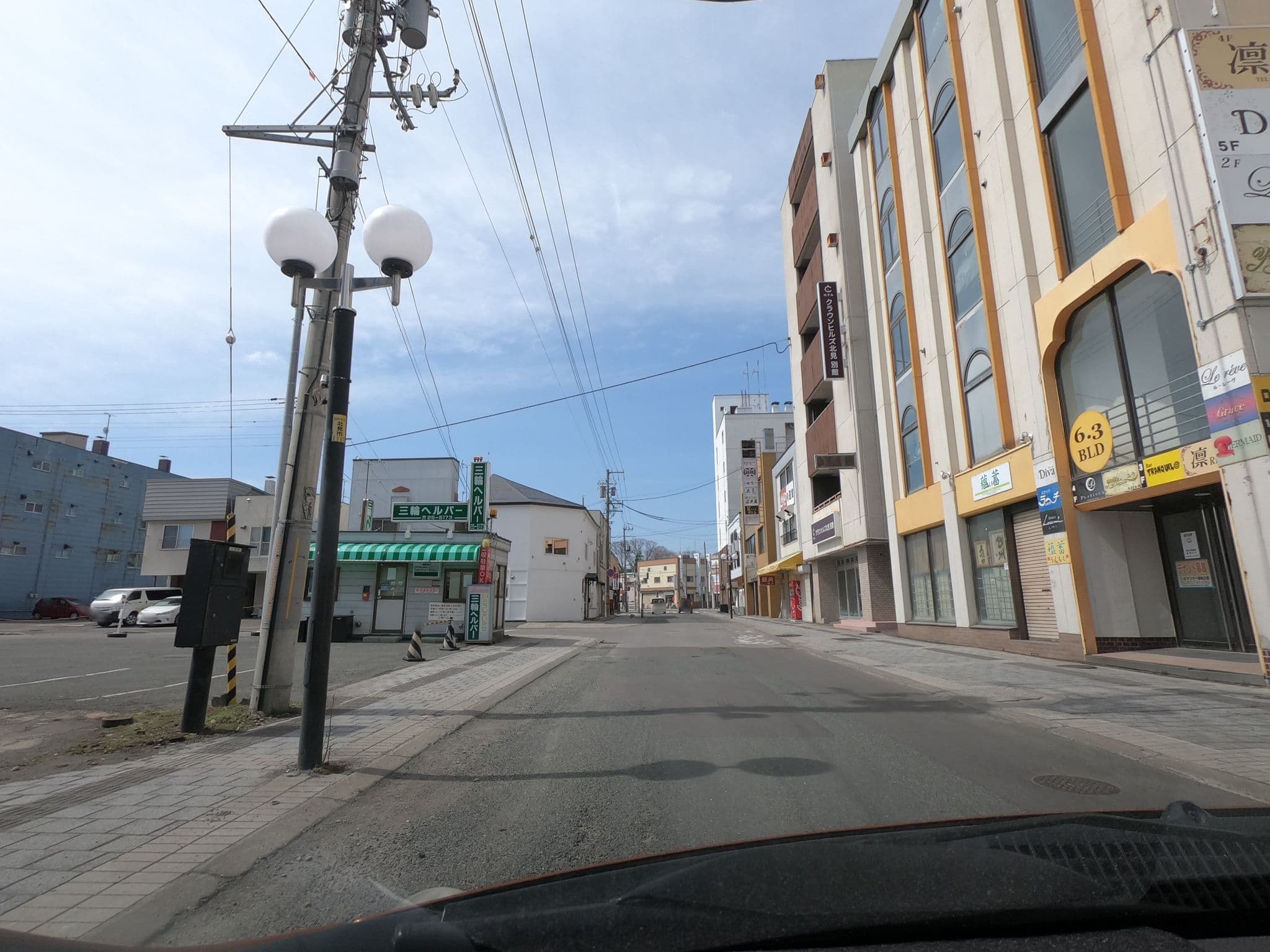 Street view near ホテルニューおはる, Kitami — © hokkosha (CC BY-SA · Mapillary)