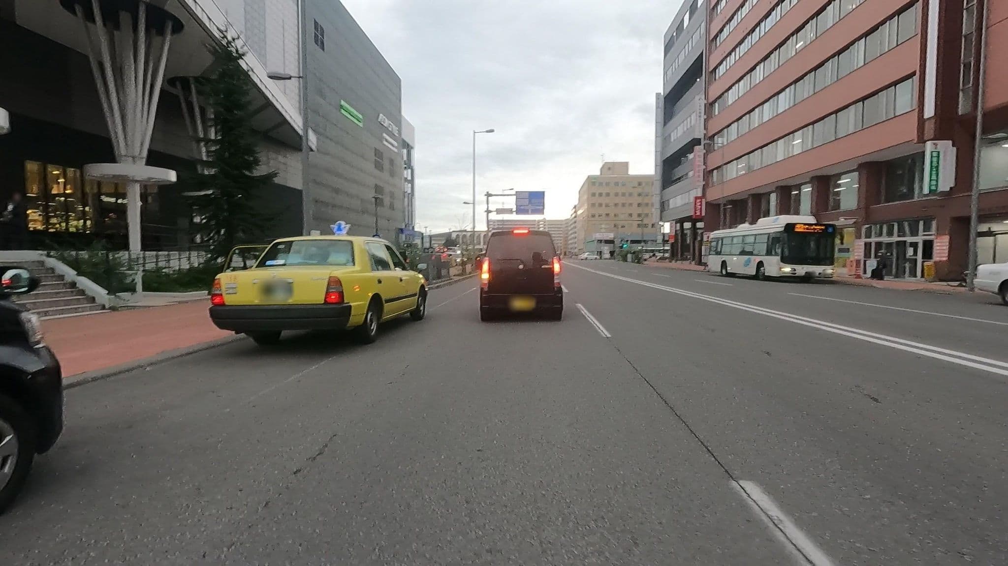 Street view near 藤田観光ワシントンホテル旭川, Asahikawa — © takayuki (CC BY-SA · Mapillary)