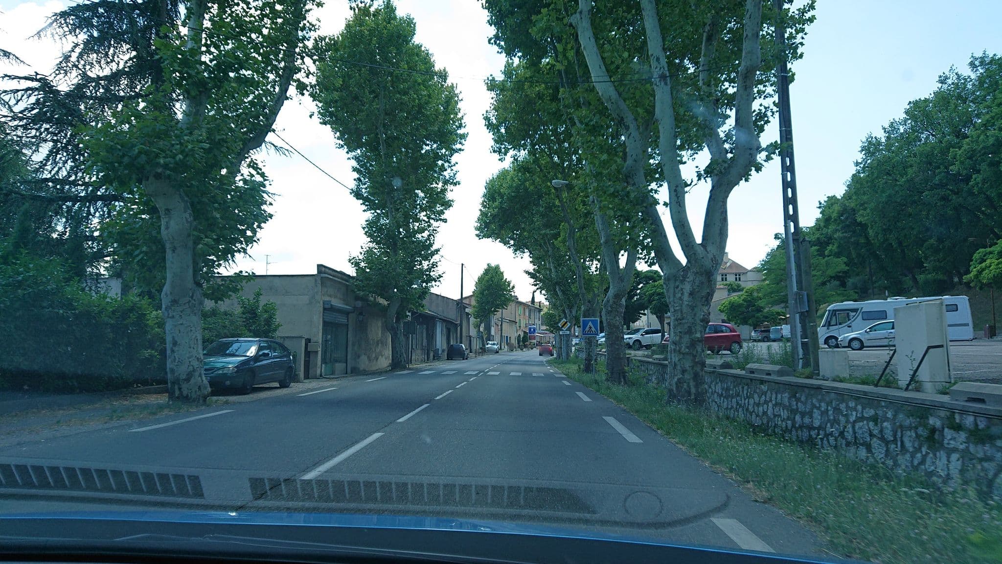 Street view near Aire de camping-car Chateau-Arnoux, Volonne — © remonet (CC BY-SA · Mapillary)