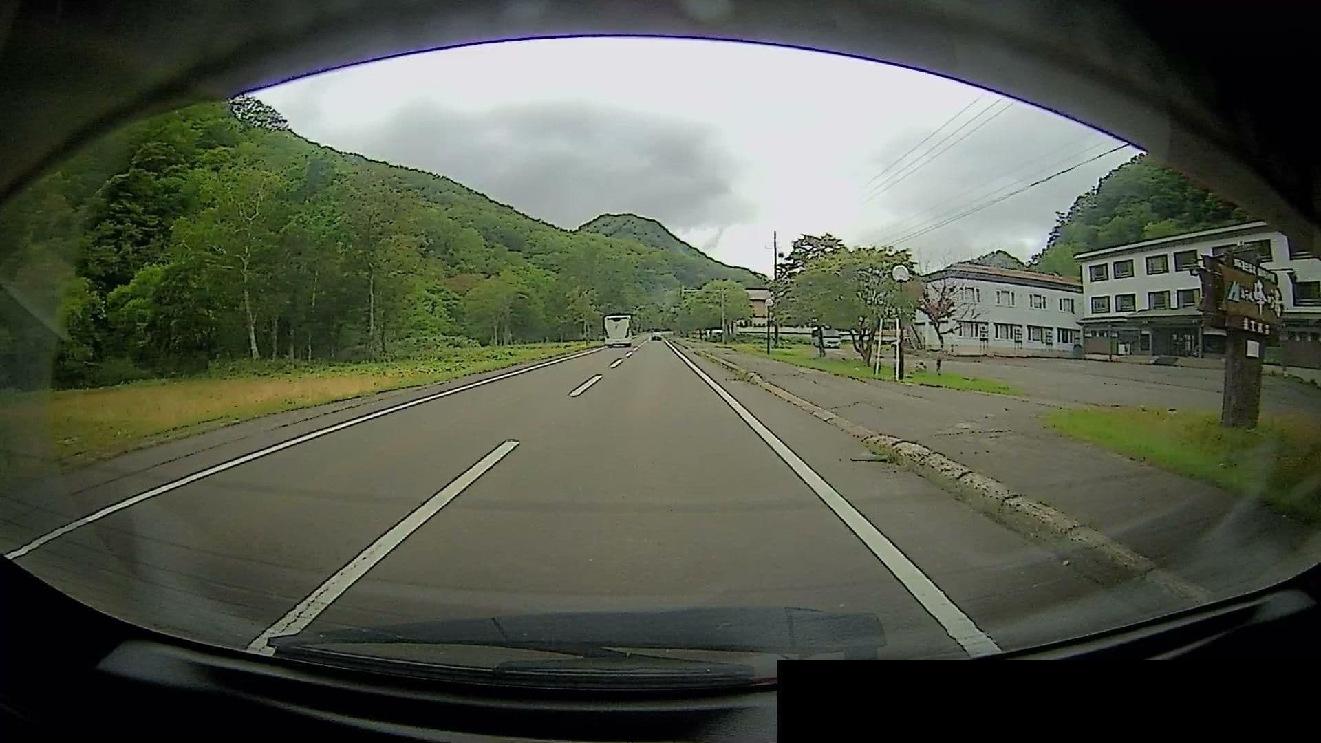 Street view near ホテル峰の湯, Rausu — © takayuki (CC BY-SA · Mapillary)